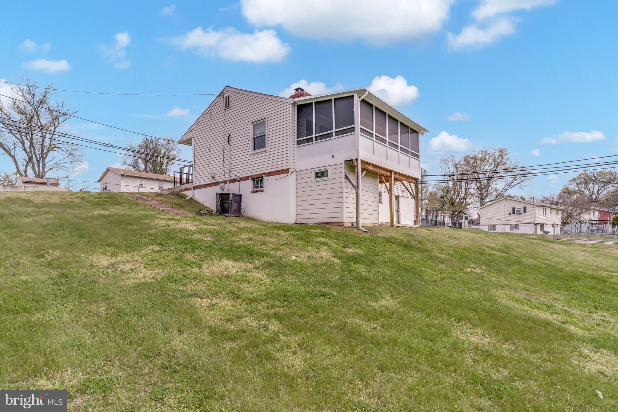 CARMODY HILLS - Residential