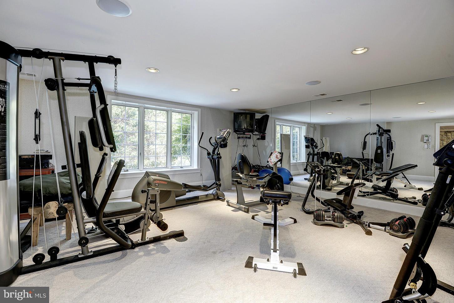 THE COURTS - Residential