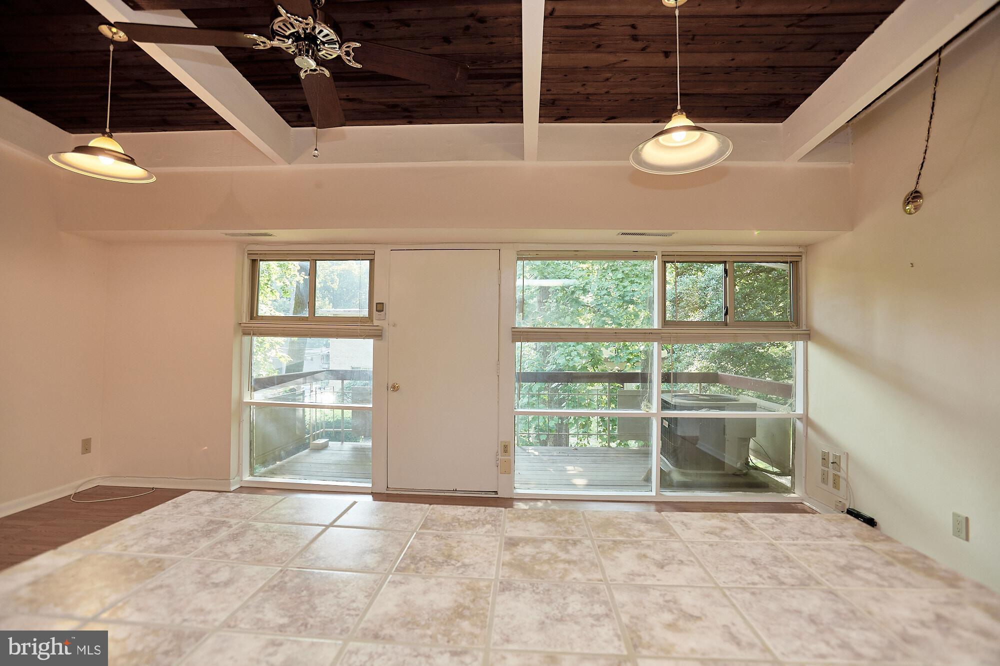 HERITAGE WOODS - Residential Lease