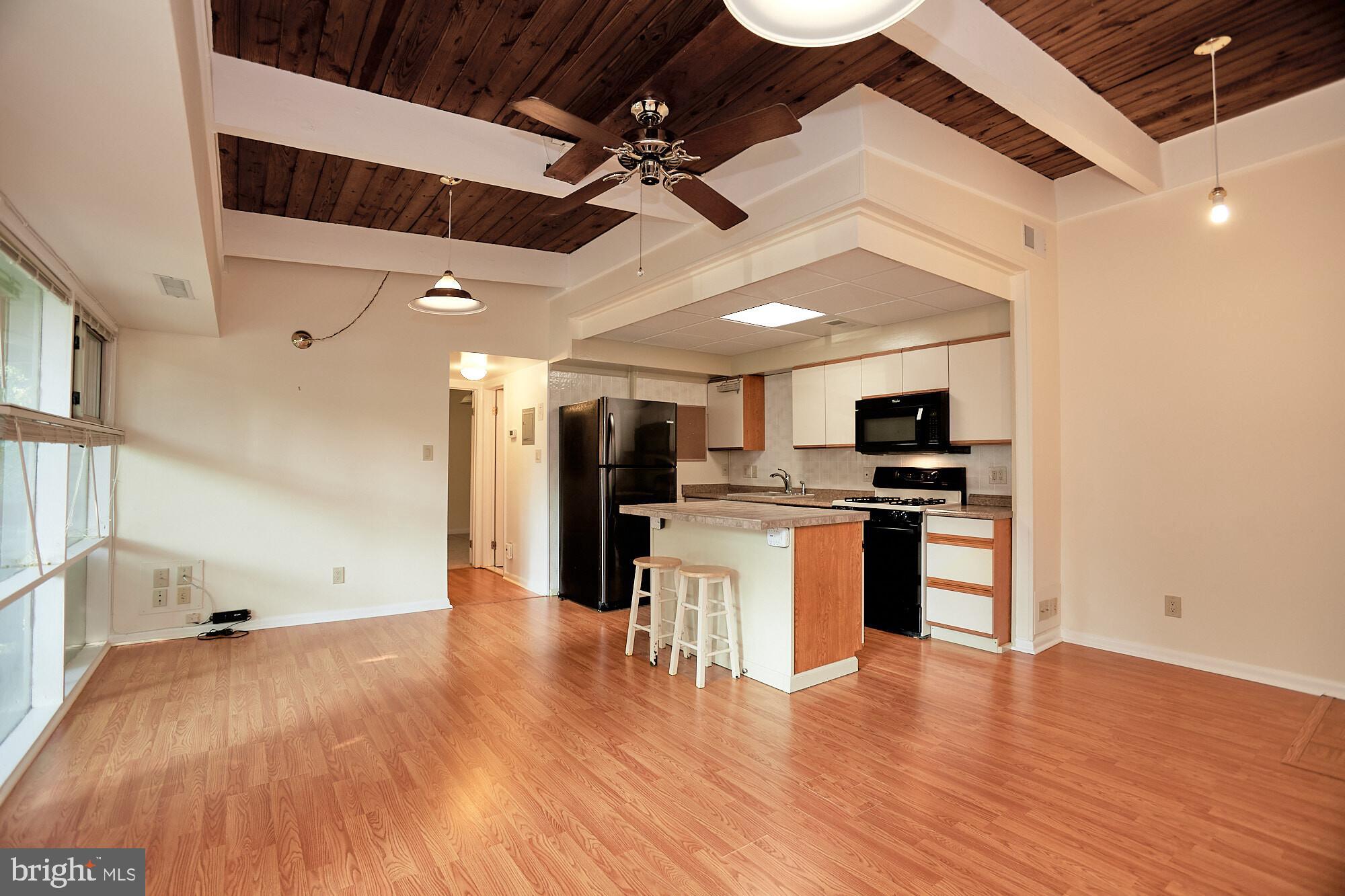 HERITAGE WOODS - Residential Lease