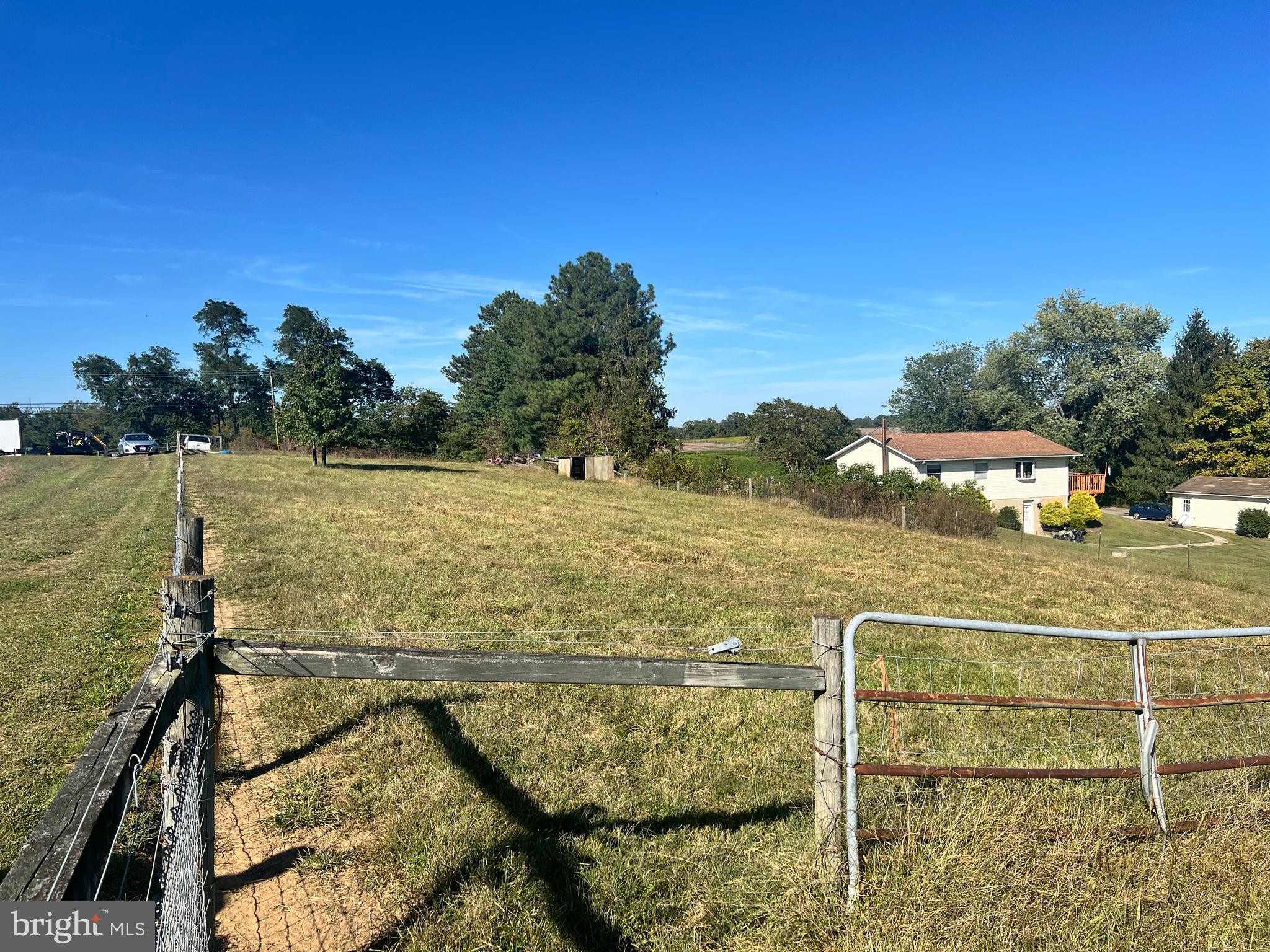 1203 DOUBLE GATE ROAD