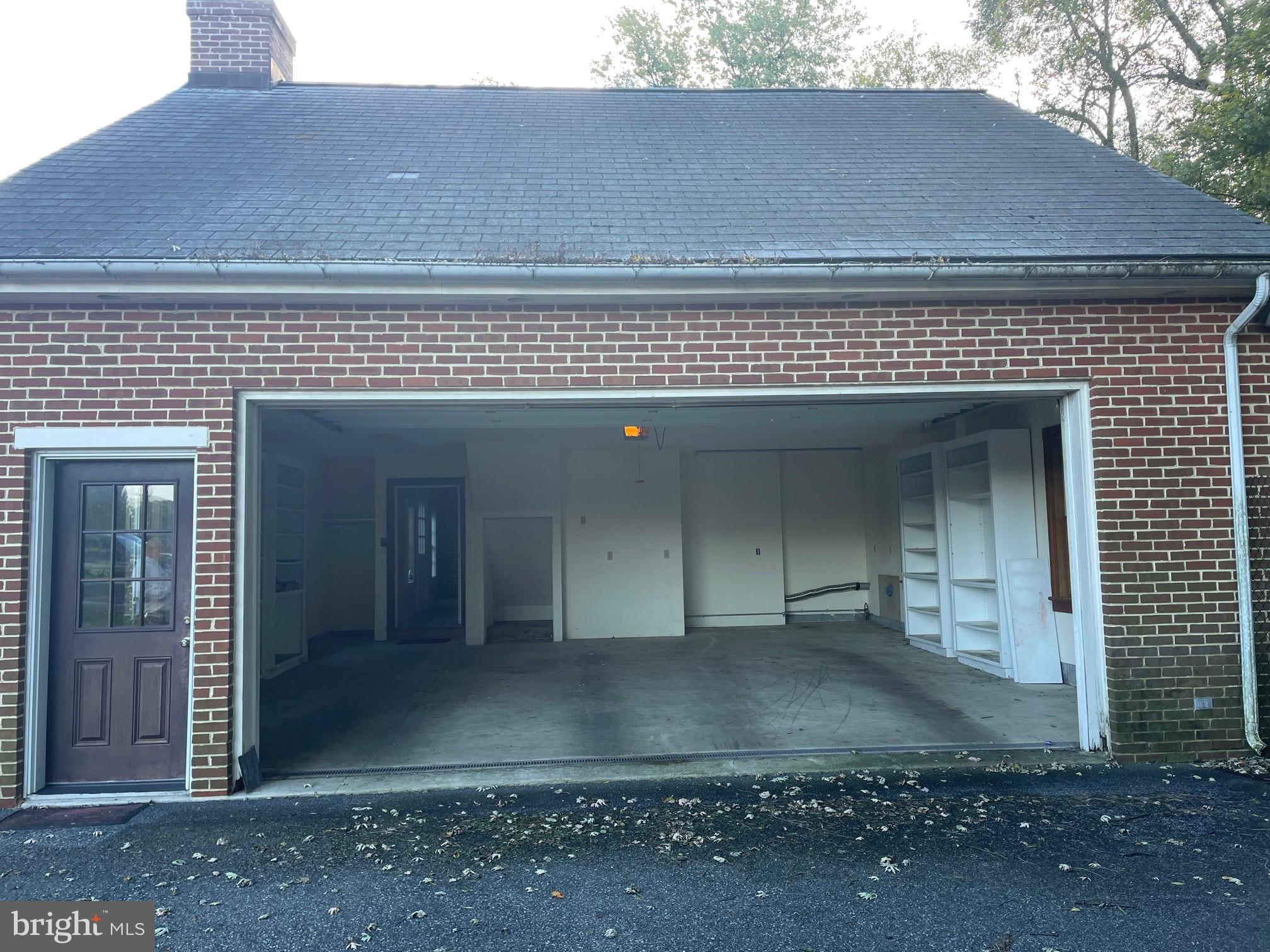 2860 YELLOW GOOSE ROAD