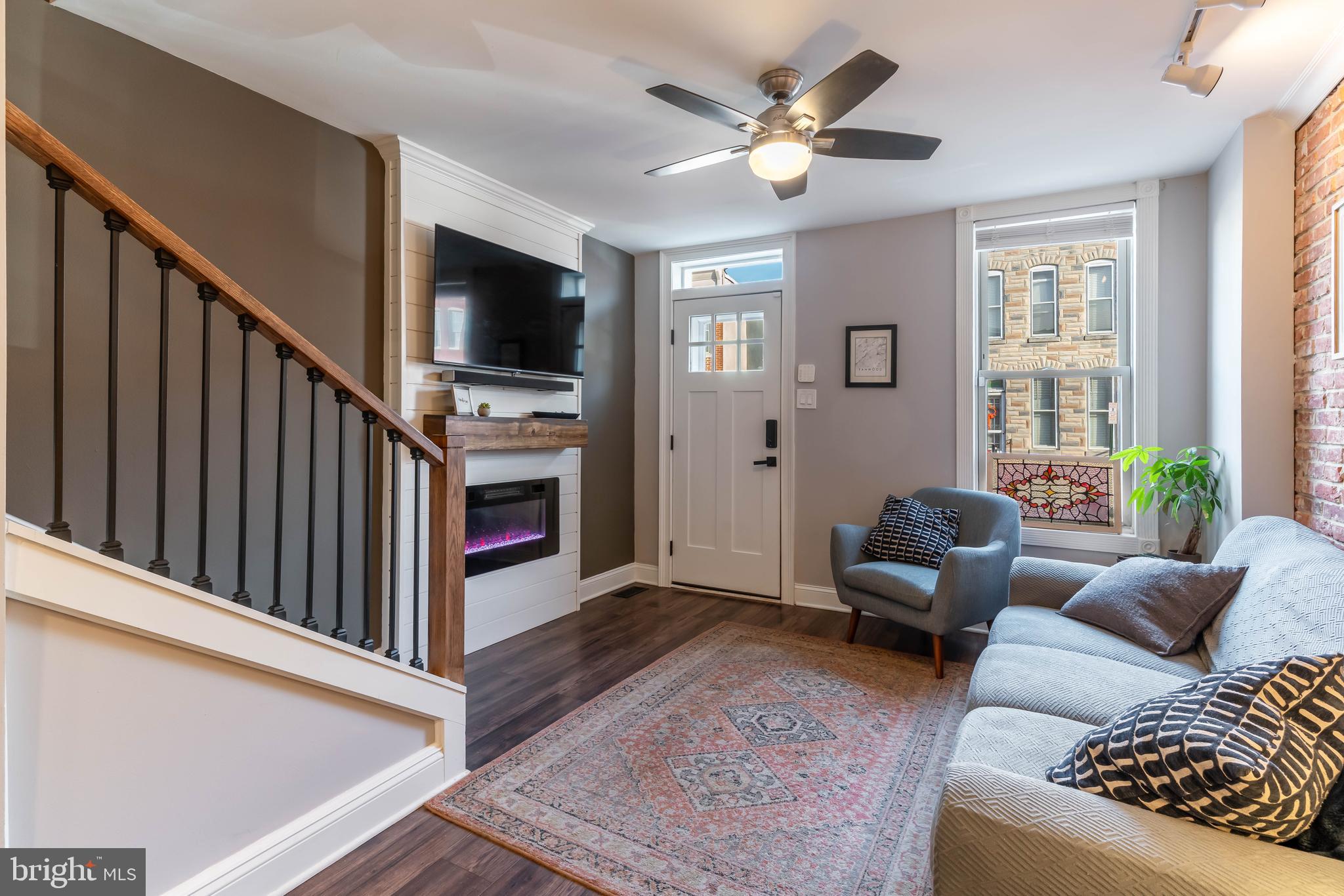 RIVERSIDE - Residential