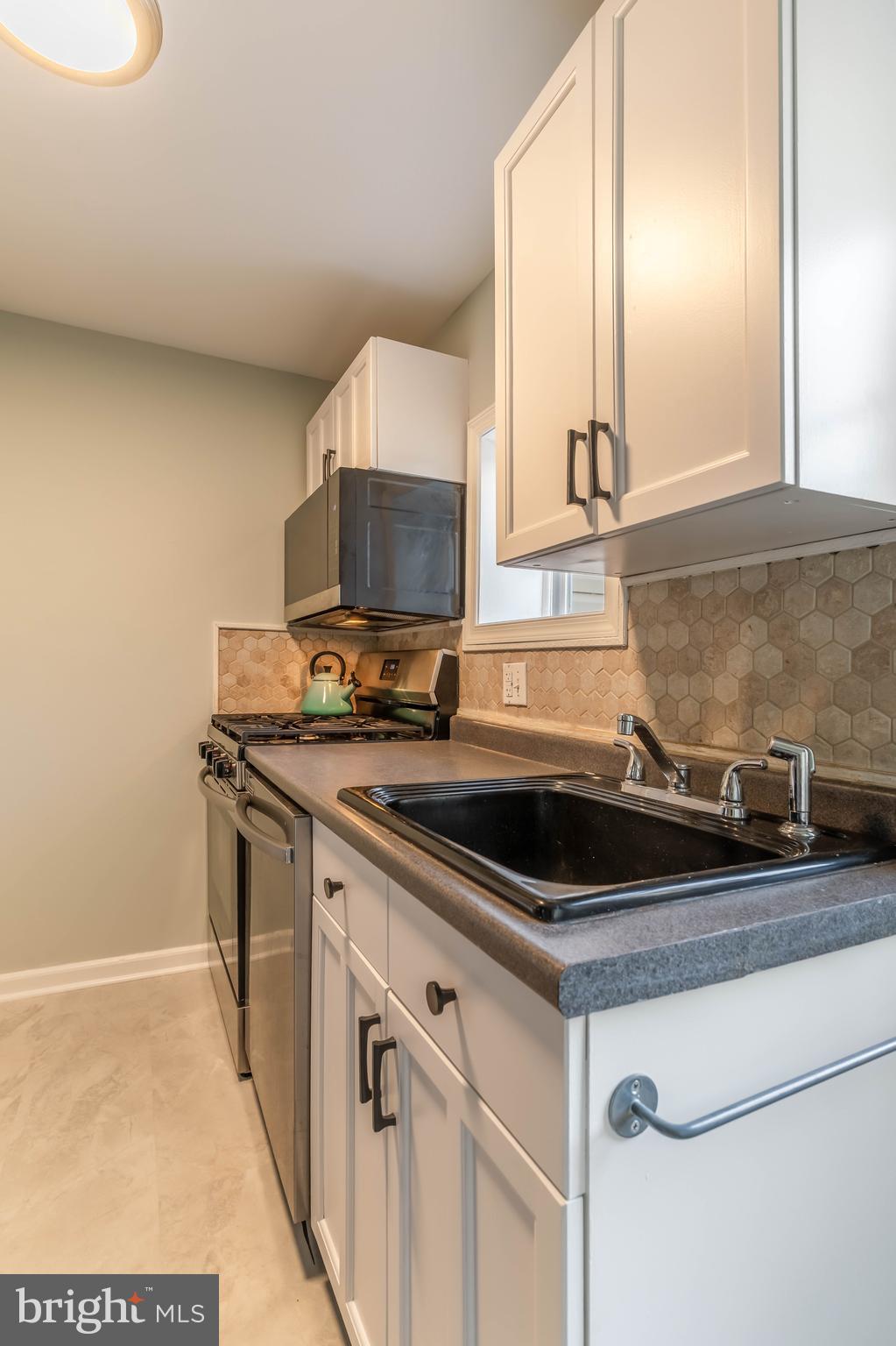 RIVERSIDE - Residential