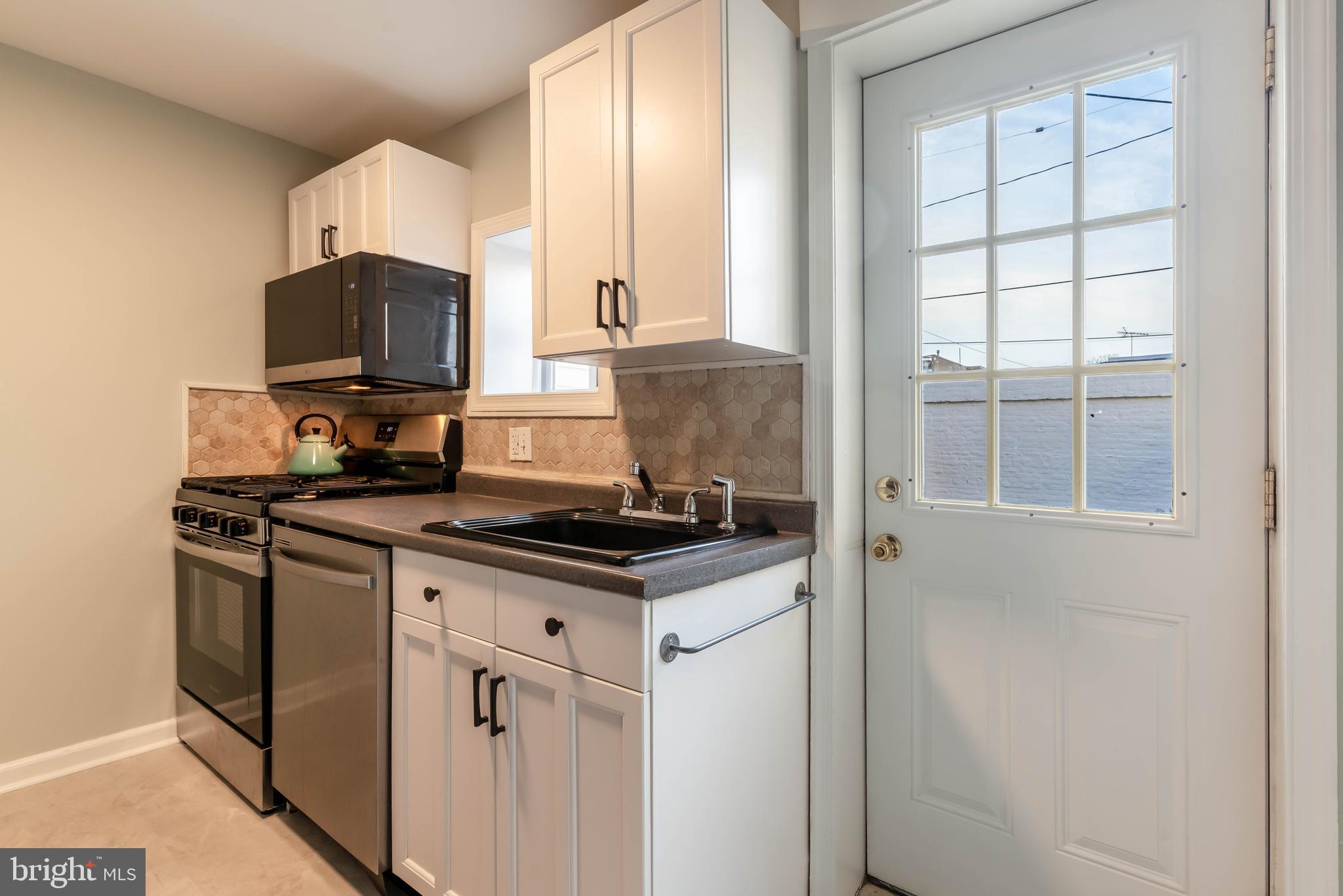 RIVERSIDE - Residential