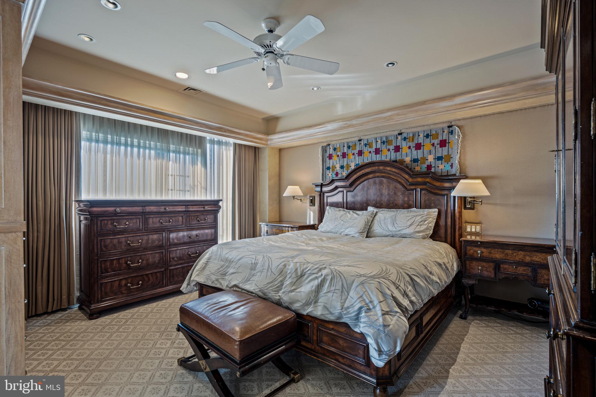 HARBOR COURT CONDOMINIUMS - Residential
