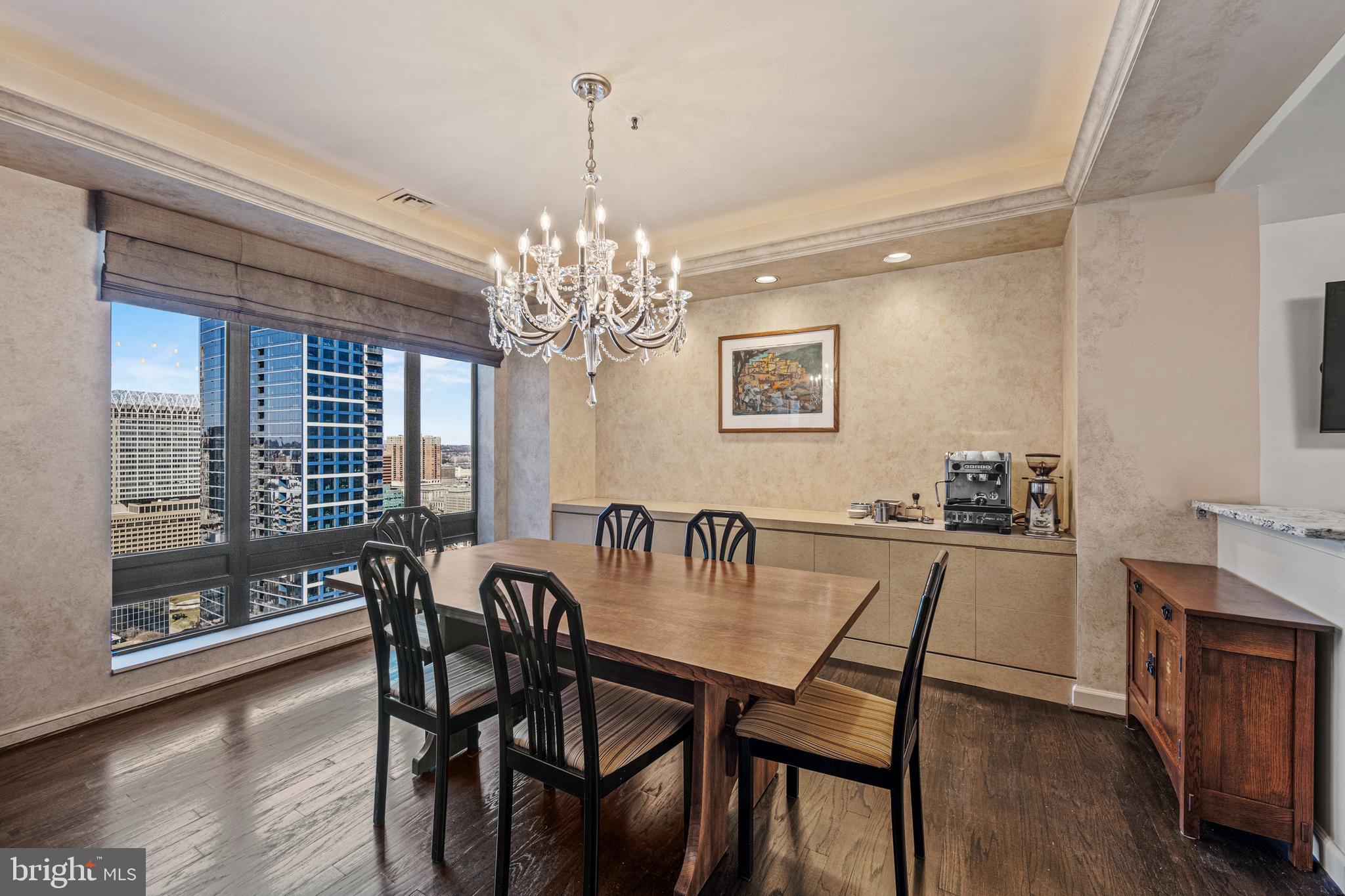 HARBOR COURT CONDOMINIUMS - Residential