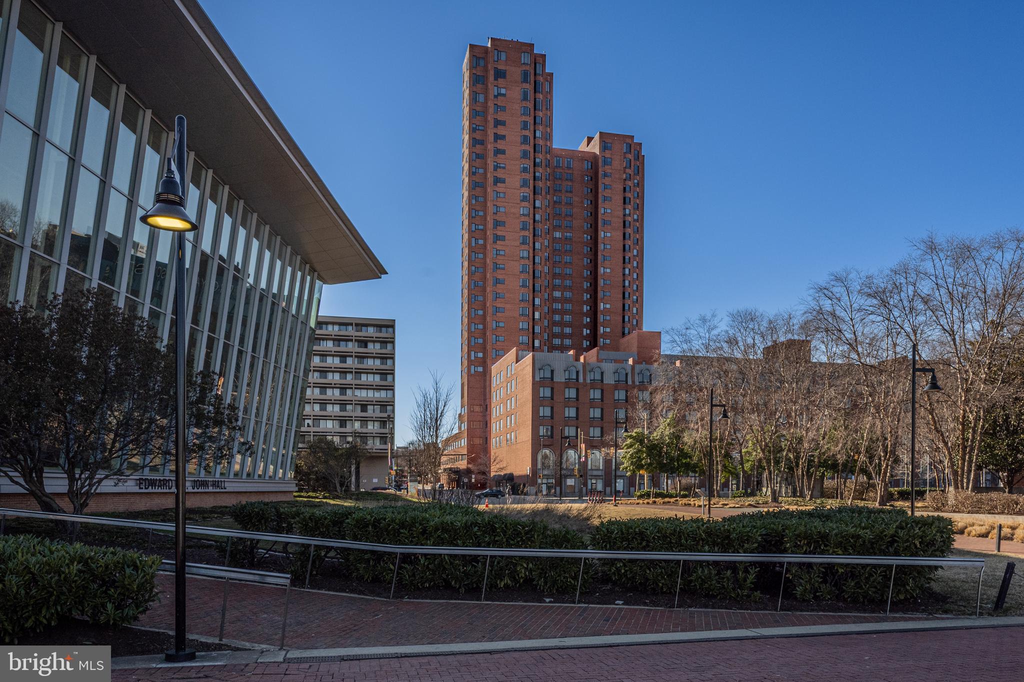 HARBOR COURT CONDOMINIUMS - Residential