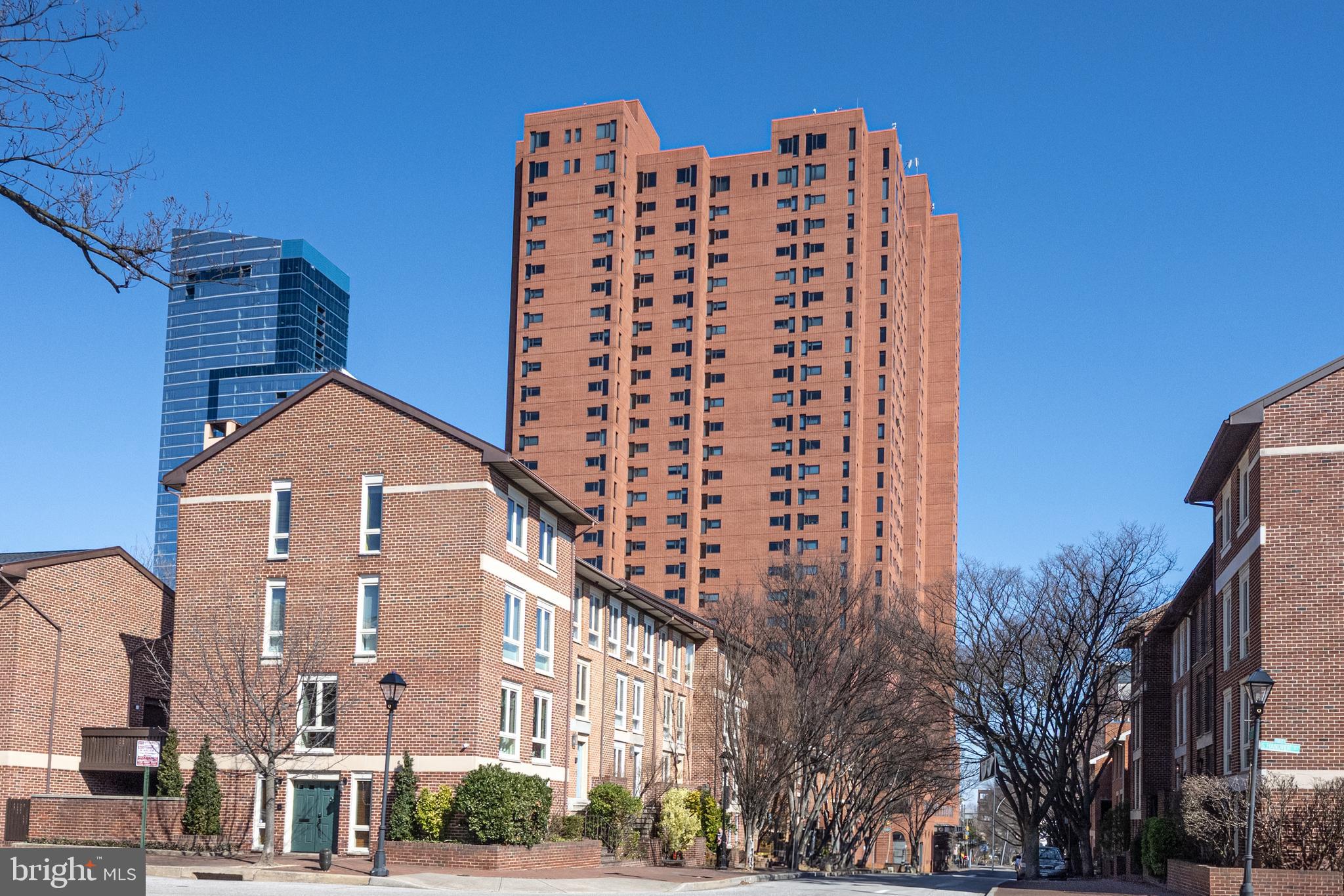 HARBOR COURT CONDOMINIUMS - Residential