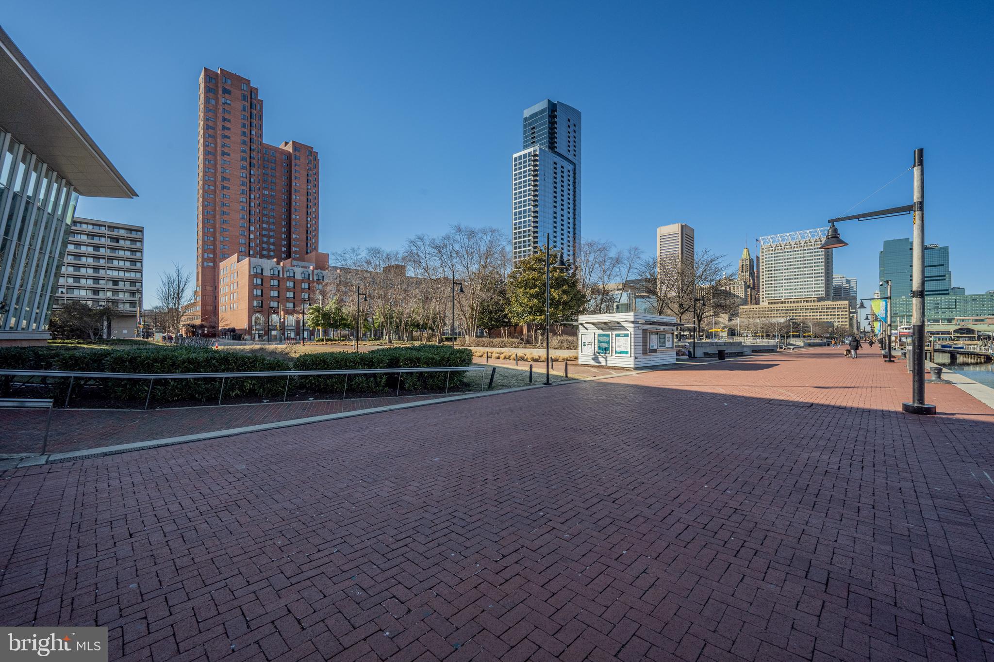 HARBOR COURT CONDOMINIUMS - Residential