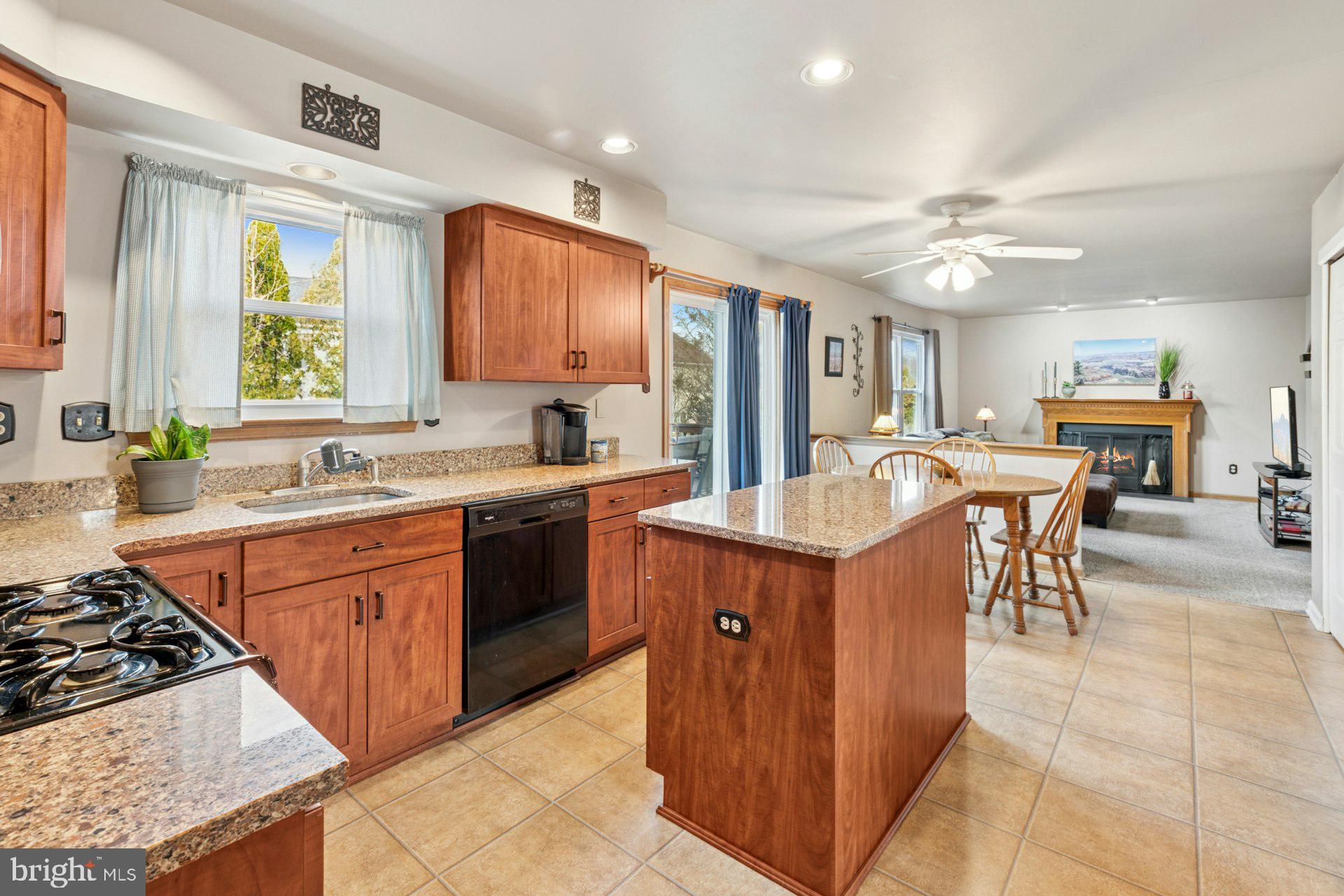 CABIN RUN ESTS - Residential