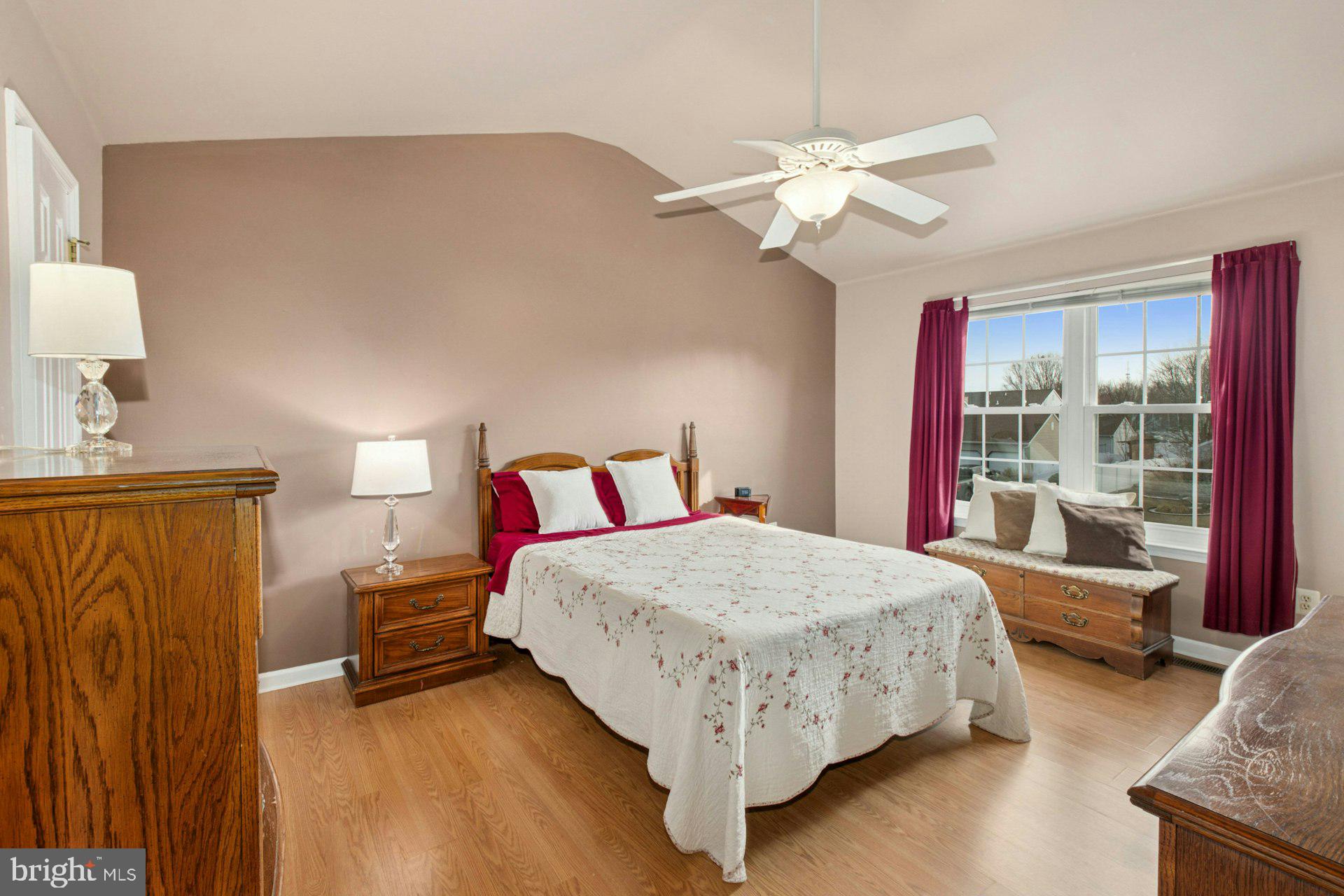 CABIN RUN ESTS - Residential