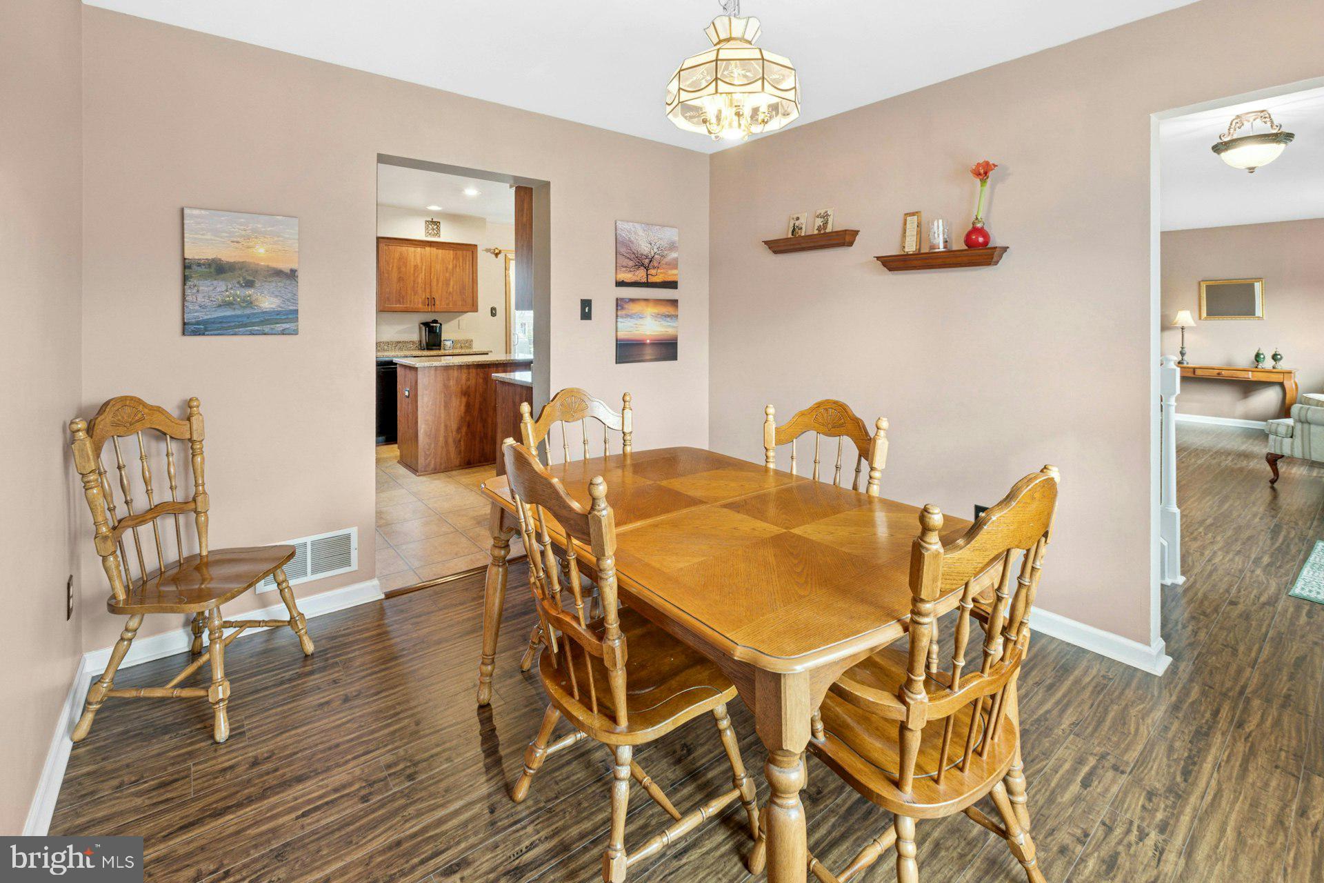 CABIN RUN ESTS - Residential