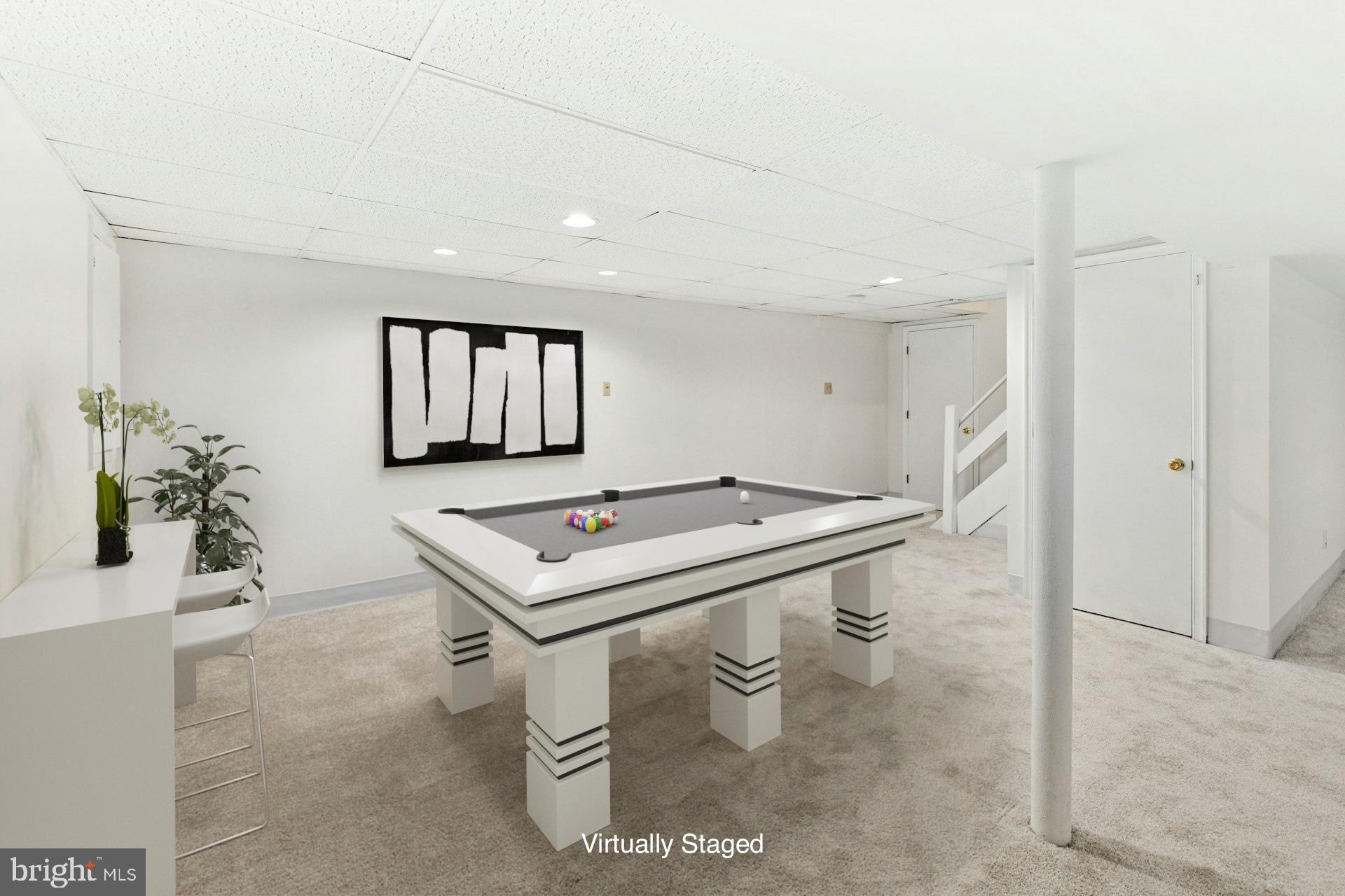 CABIN RUN ESTS - Residential