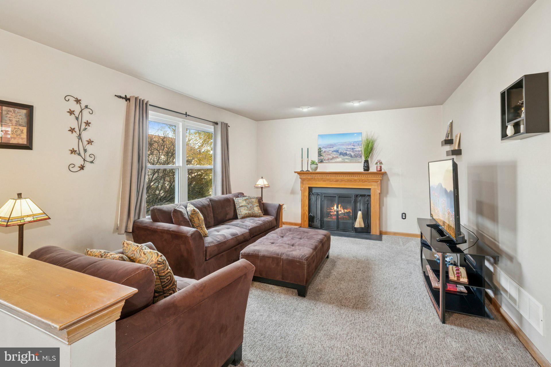 CABIN RUN ESTS - Residential