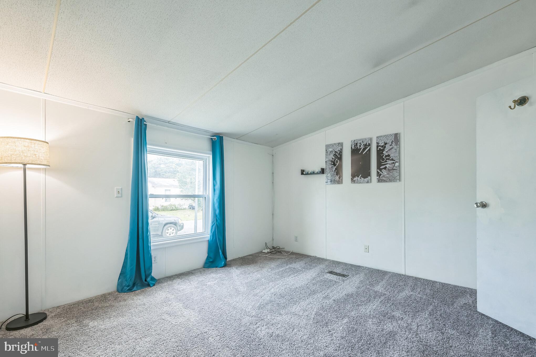 PERSIMMON PARK PL - Residential