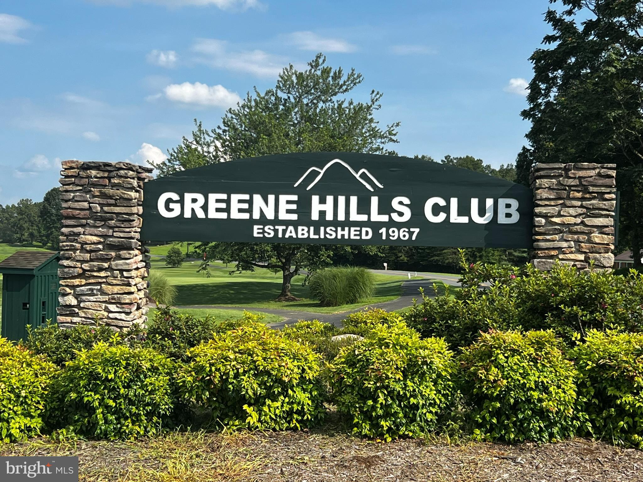 COUNTRY CLUB ESTATES - Residential