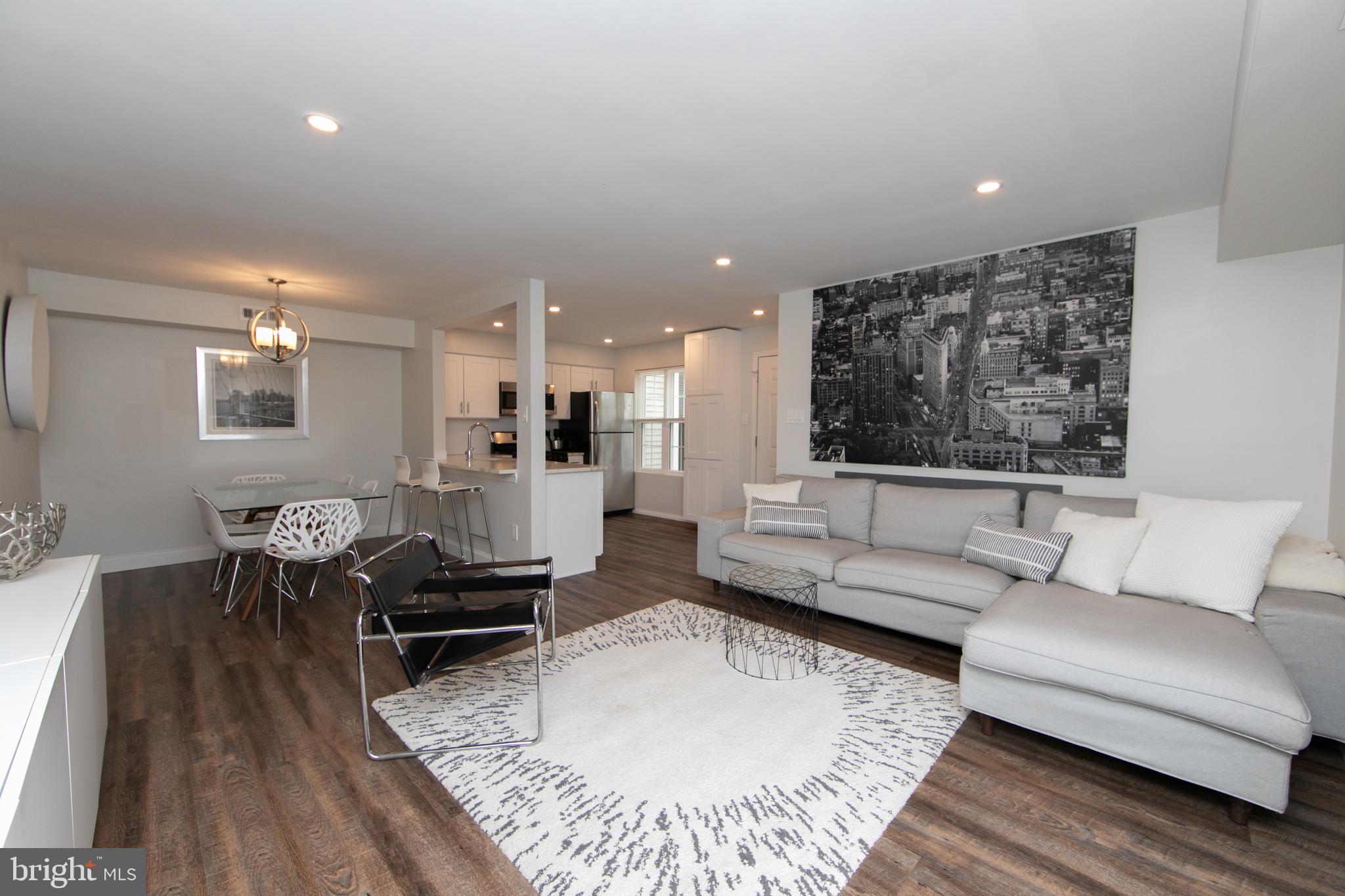 SOCIETY PL - Residential