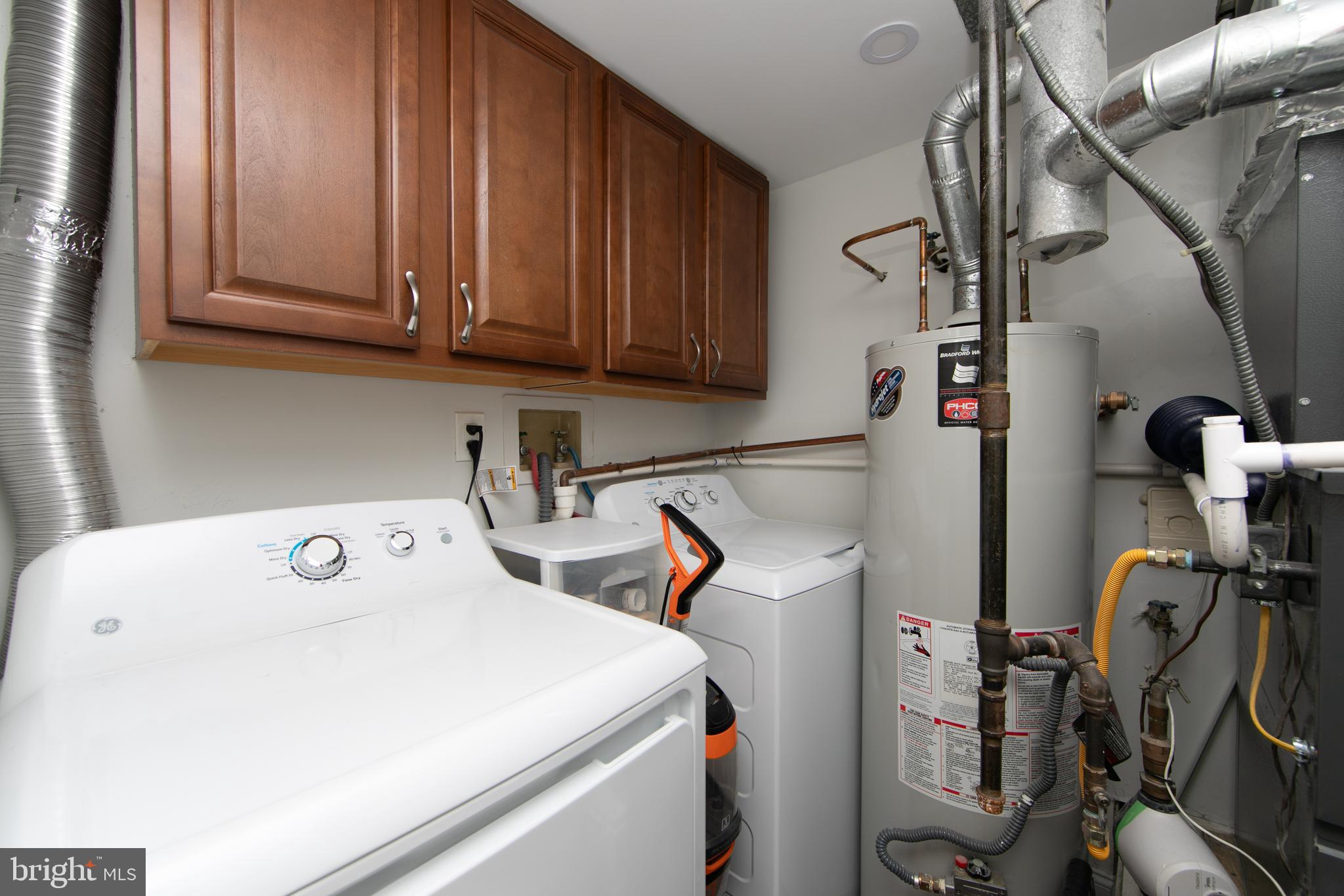 SOCIETY PL - Residential