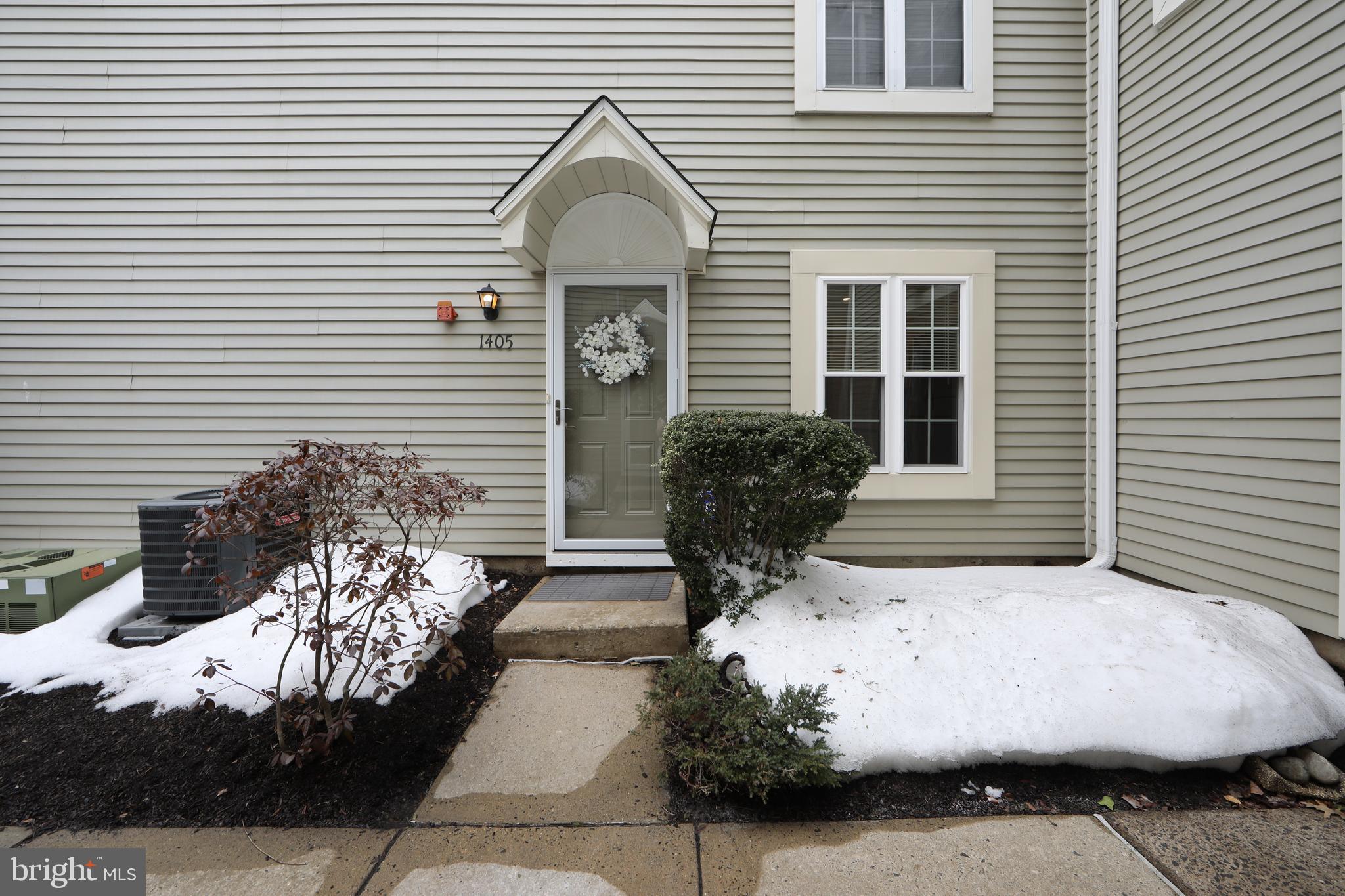 SOCIETY PL - Residential