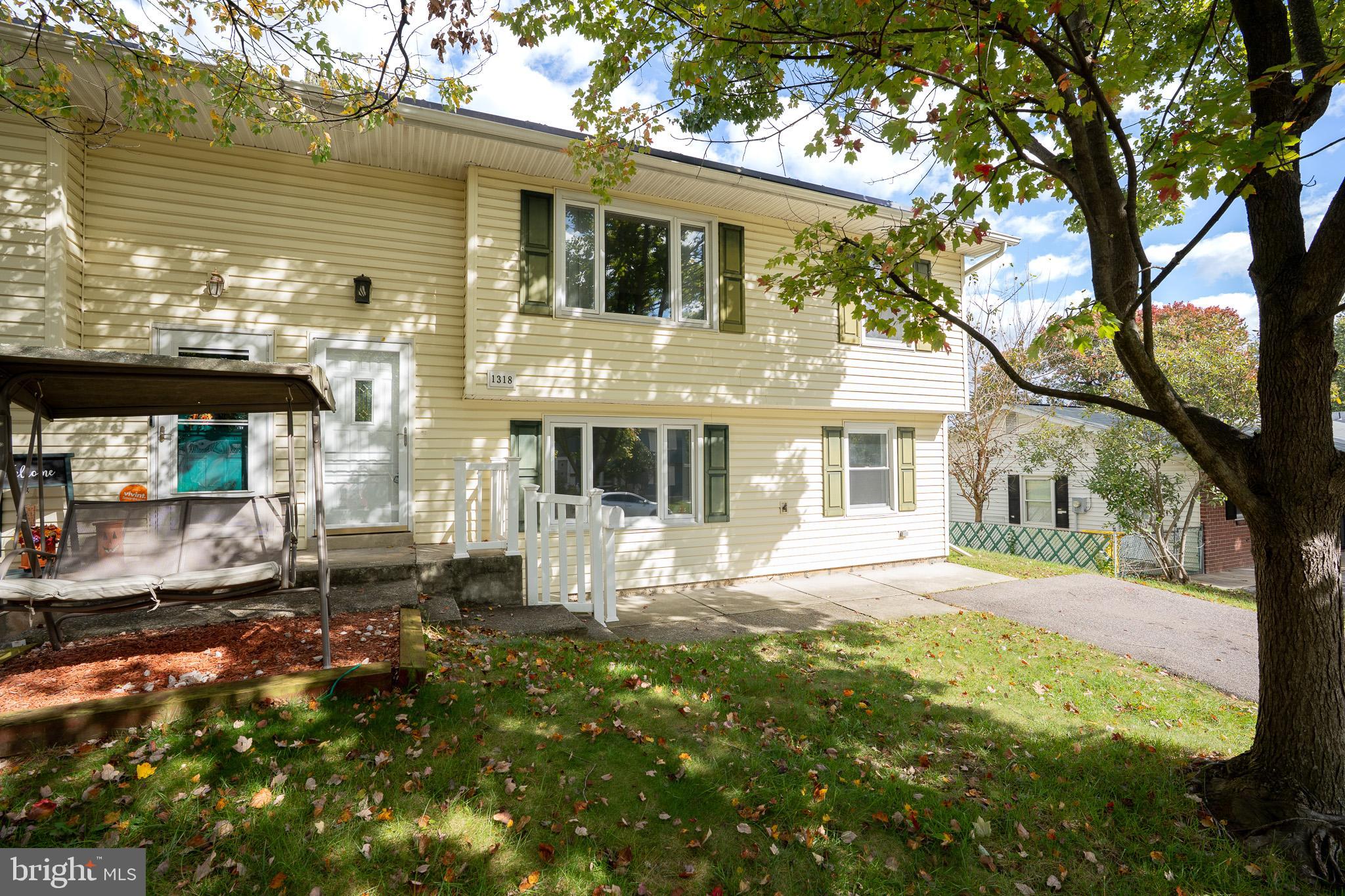 MAPLE RIDGE - Residential