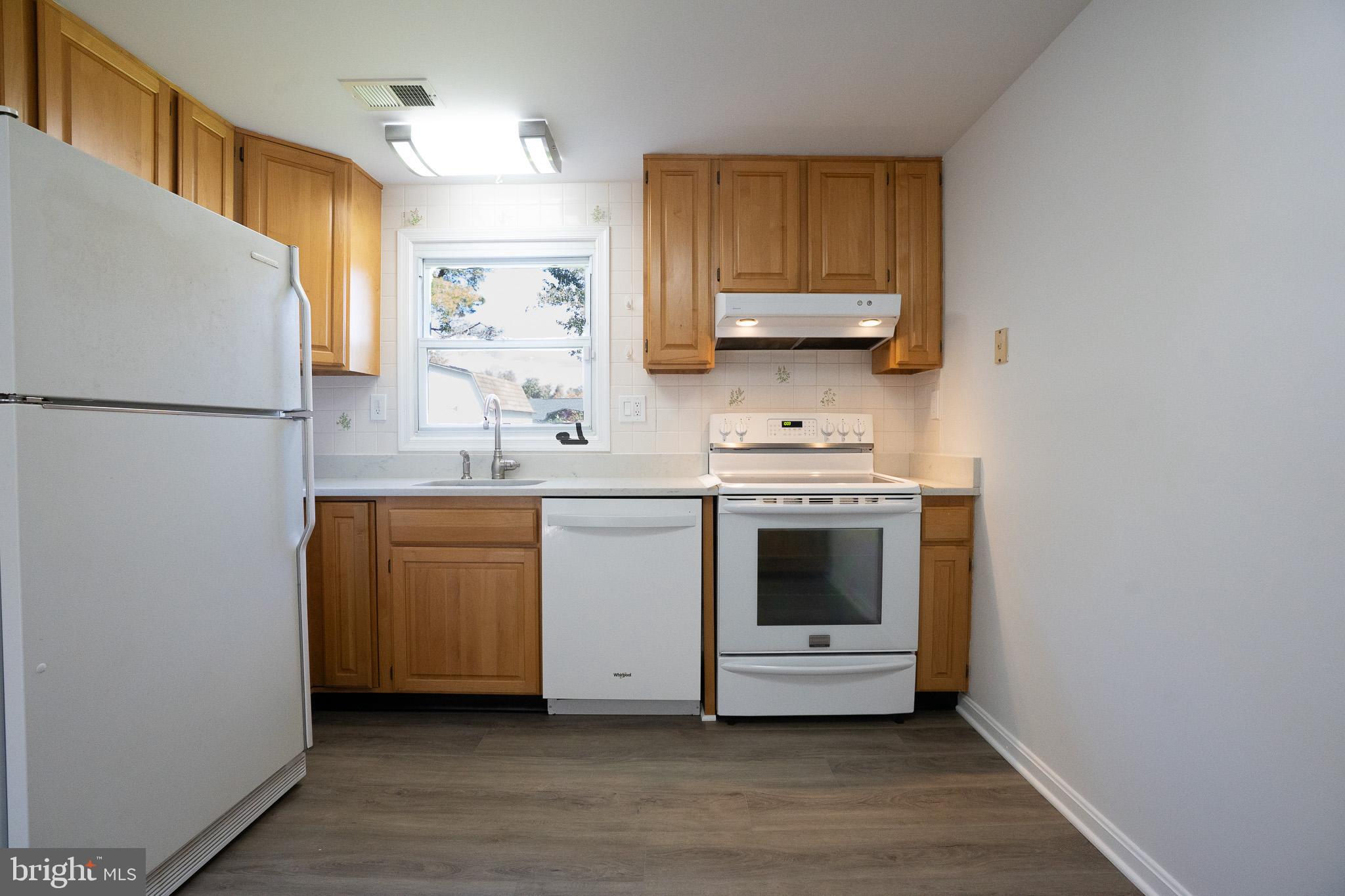 MAPLE RIDGE - Residential