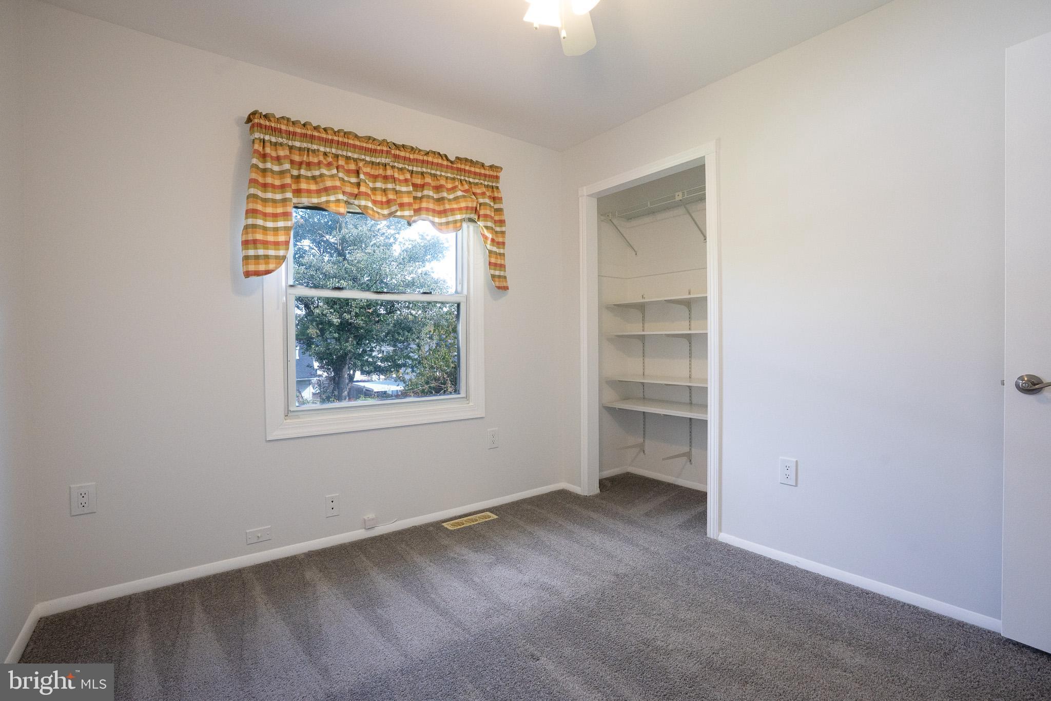 MAPLE RIDGE - Residential