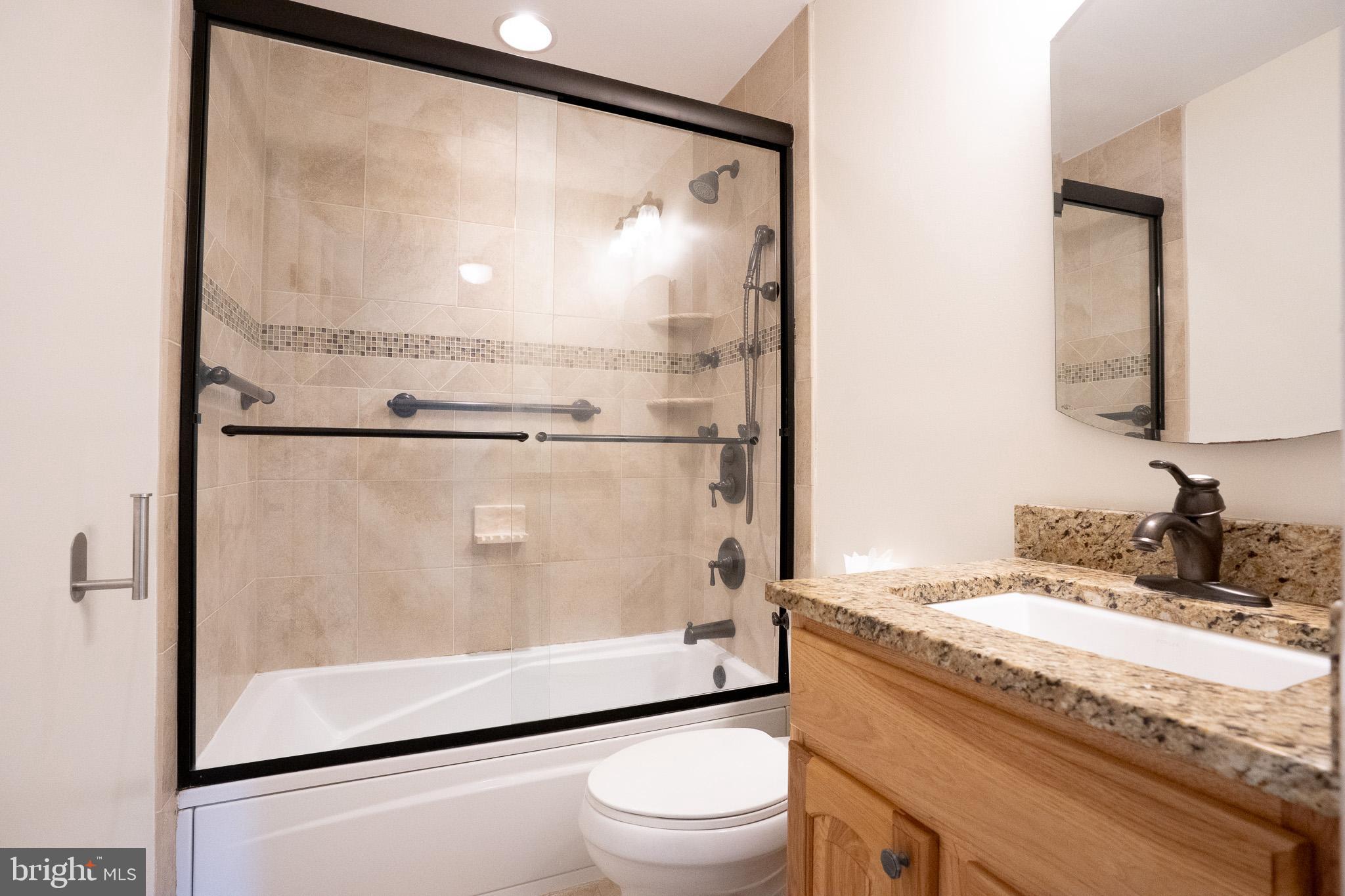 MAPLE RIDGE - Residential