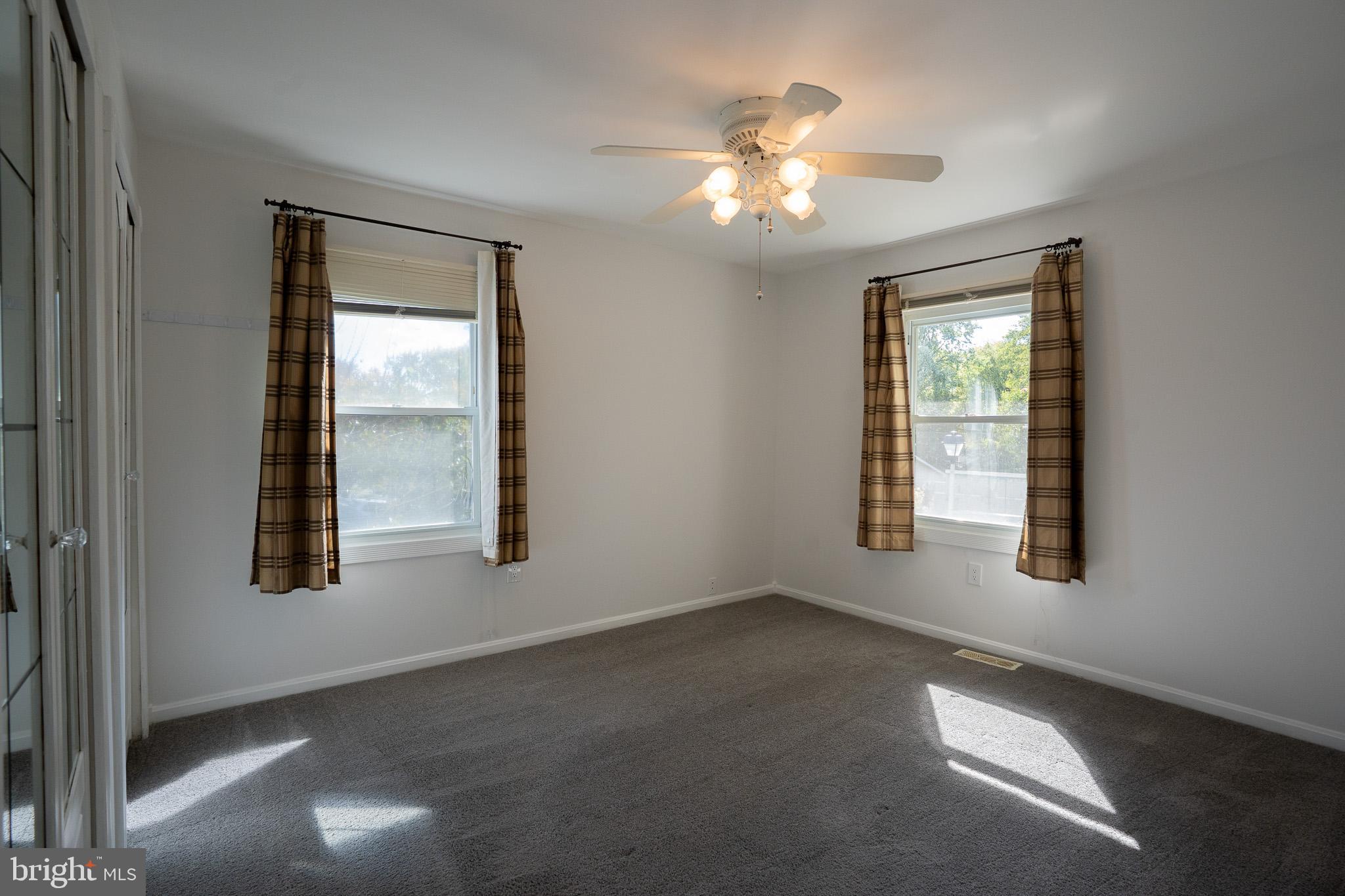 MAPLE RIDGE - Residential