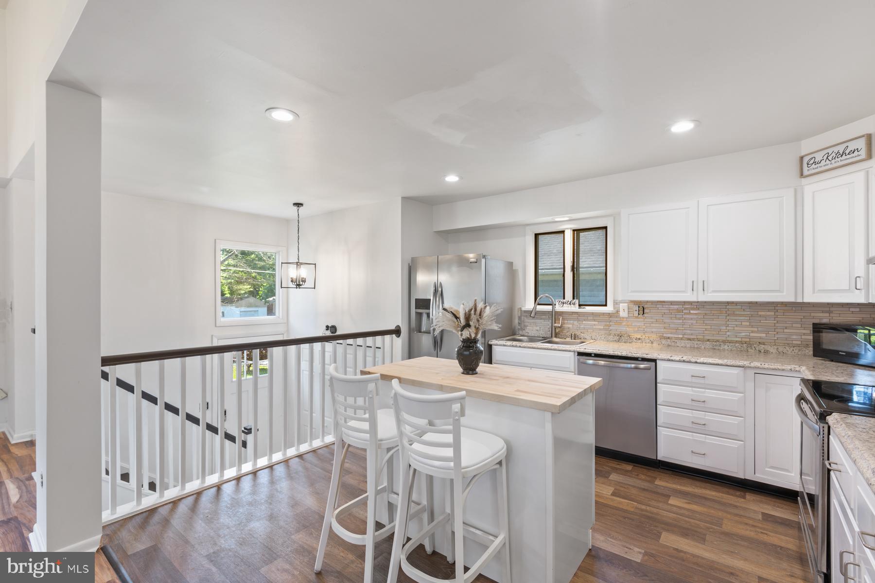 ABERDEEN HILLS - Residential