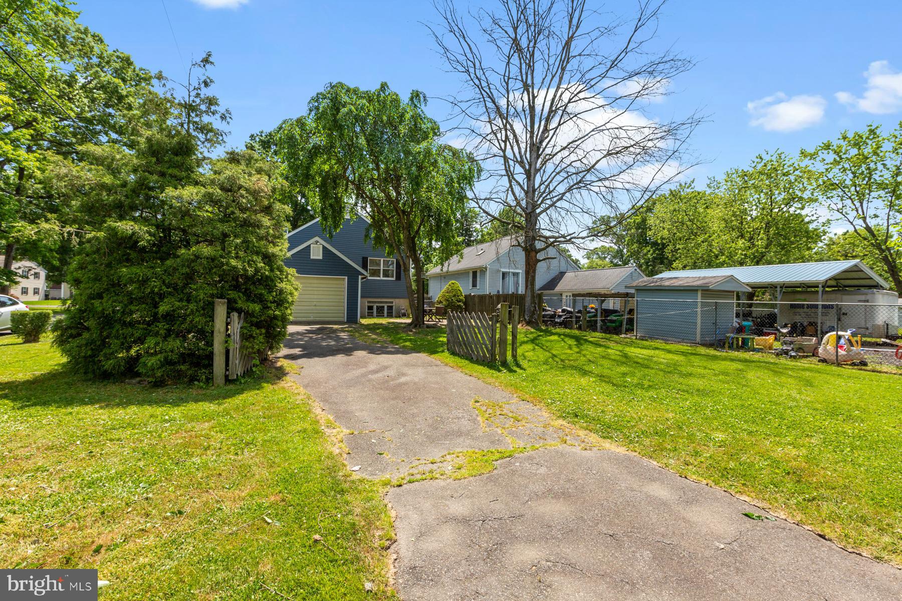 ABERDEEN HILLS - Residential