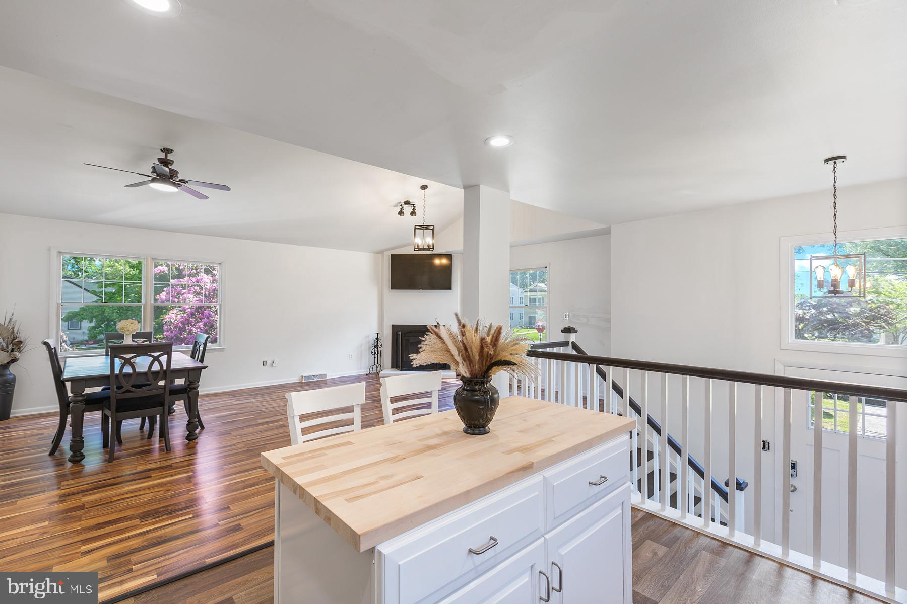 ABERDEEN HILLS - Residential