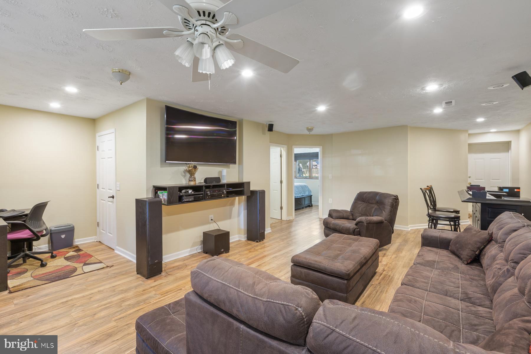 ABERDEEN HILLS - Residential