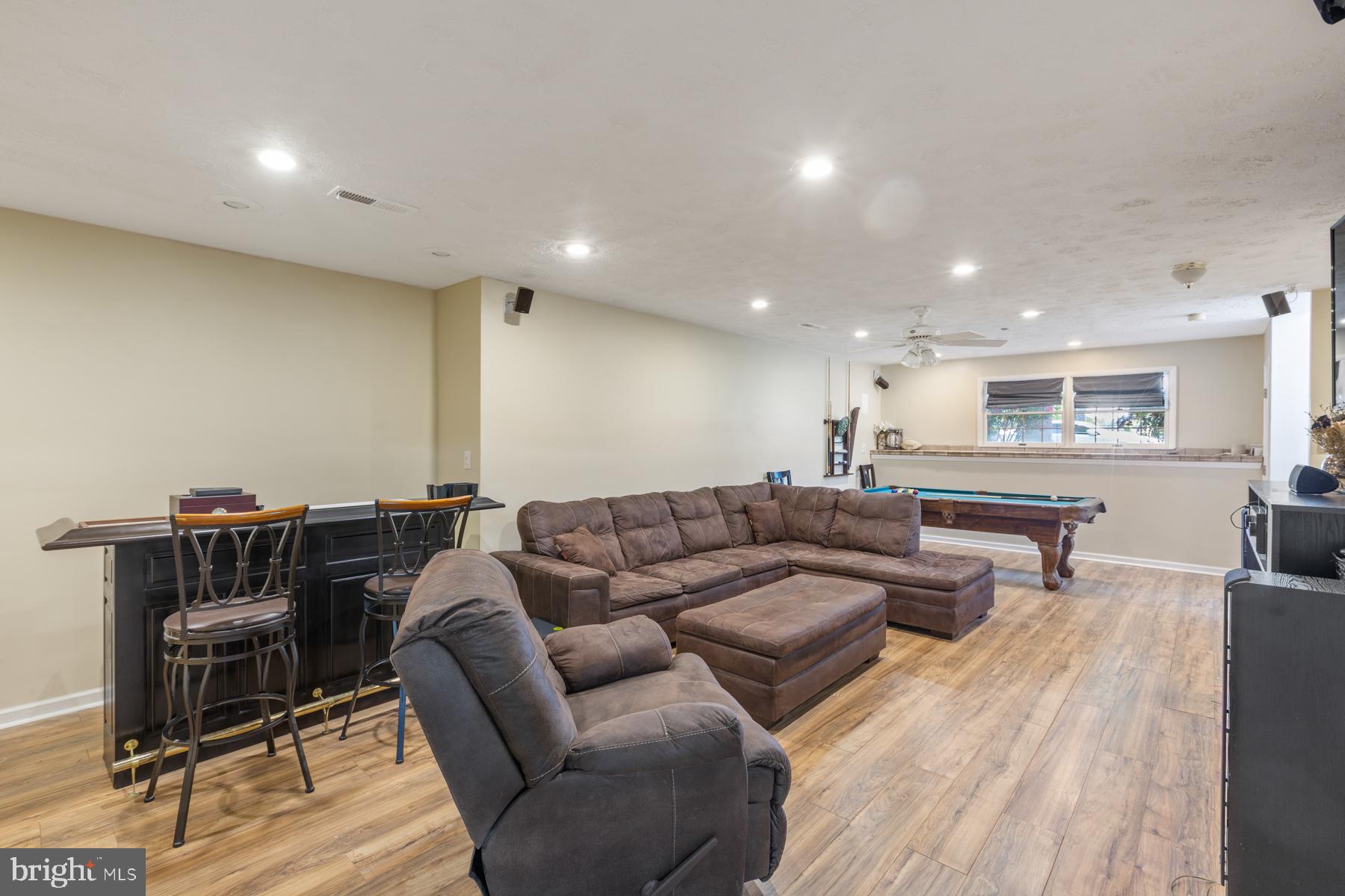 ABERDEEN HILLS - Residential