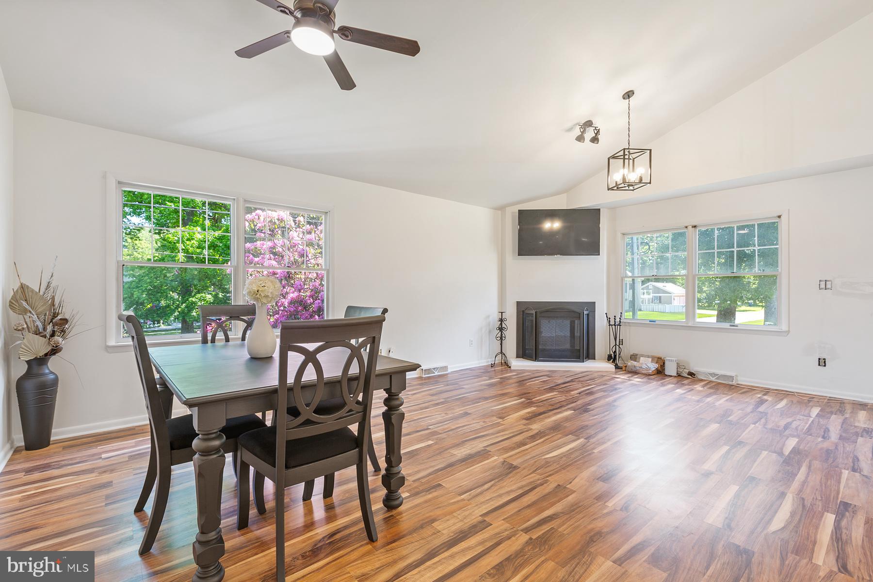 ABERDEEN HILLS - Residential