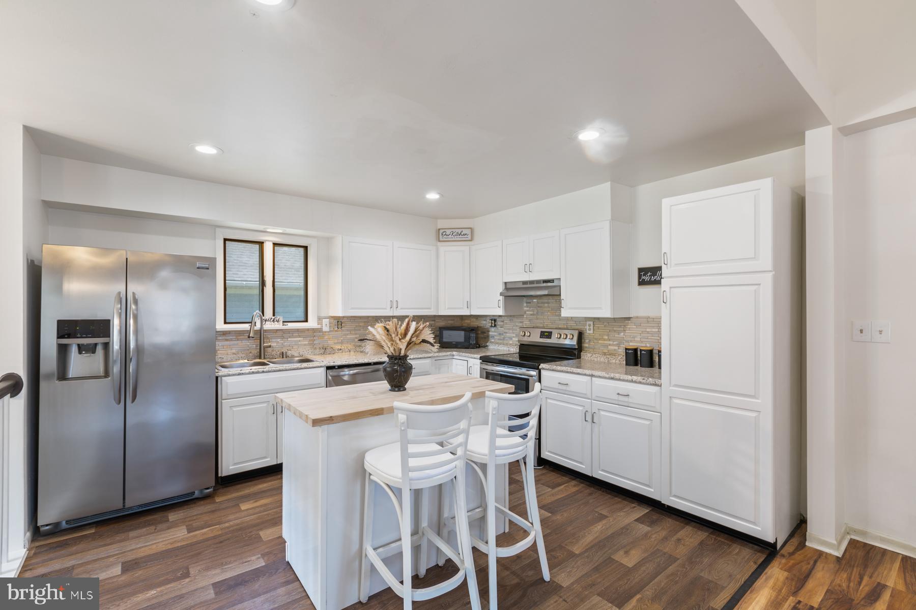 ABERDEEN HILLS - Residential