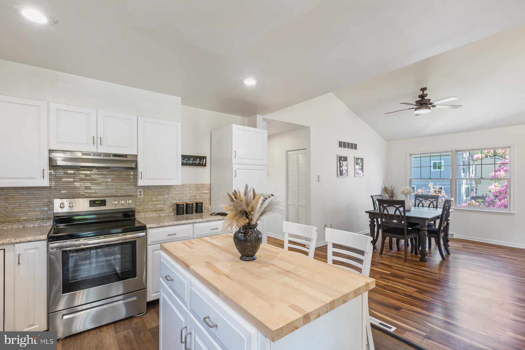 ABERDEEN HILLS - Residential