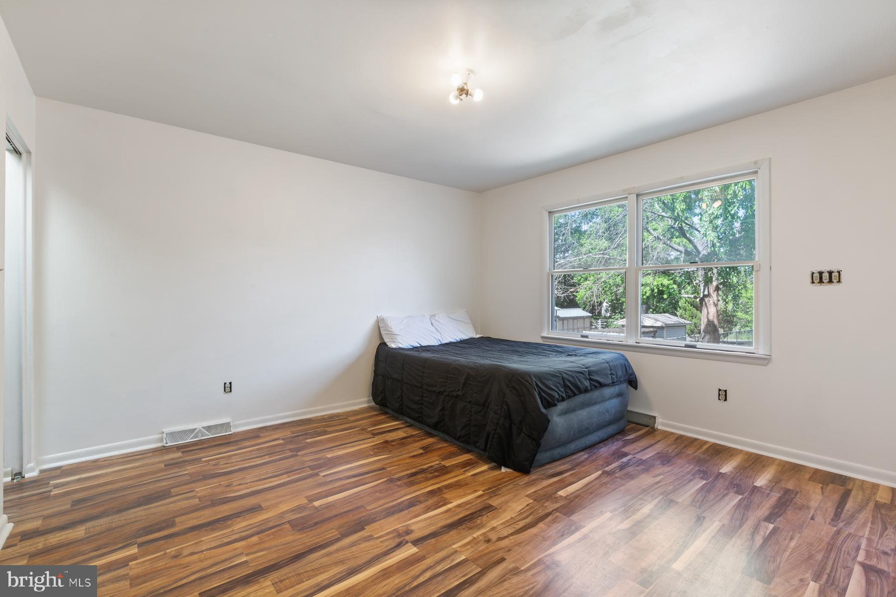 ABERDEEN HILLS - Residential