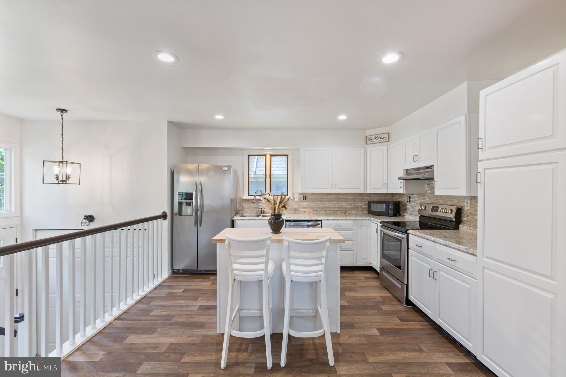 ABERDEEN HILLS - Residential