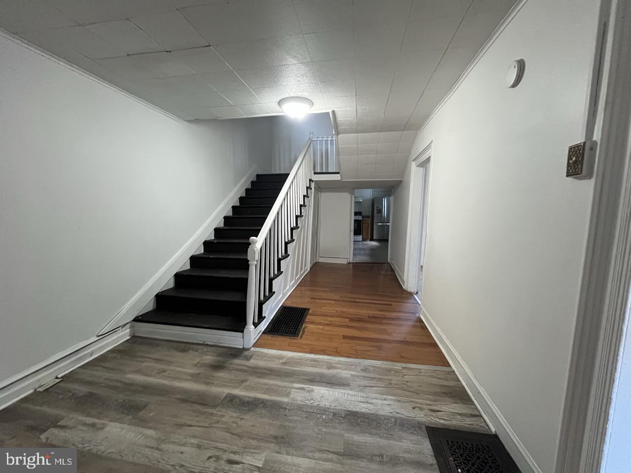 212 S SECOND STREET