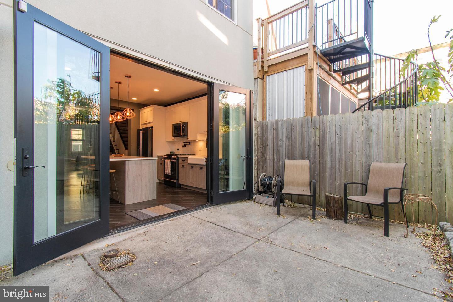 FISHTOWN - Residential Lease