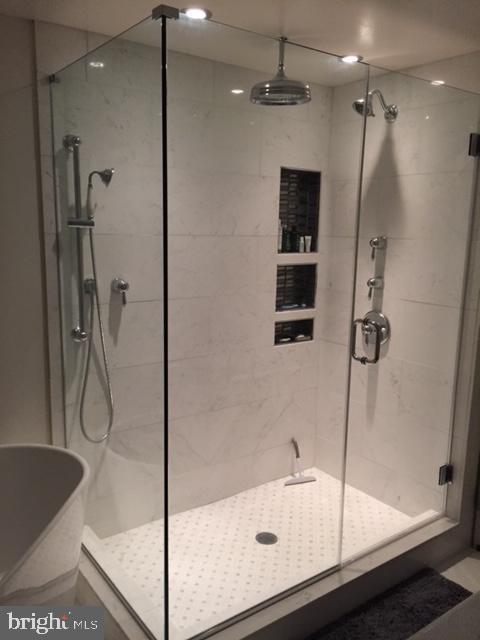 FISHTOWN - Residential Lease