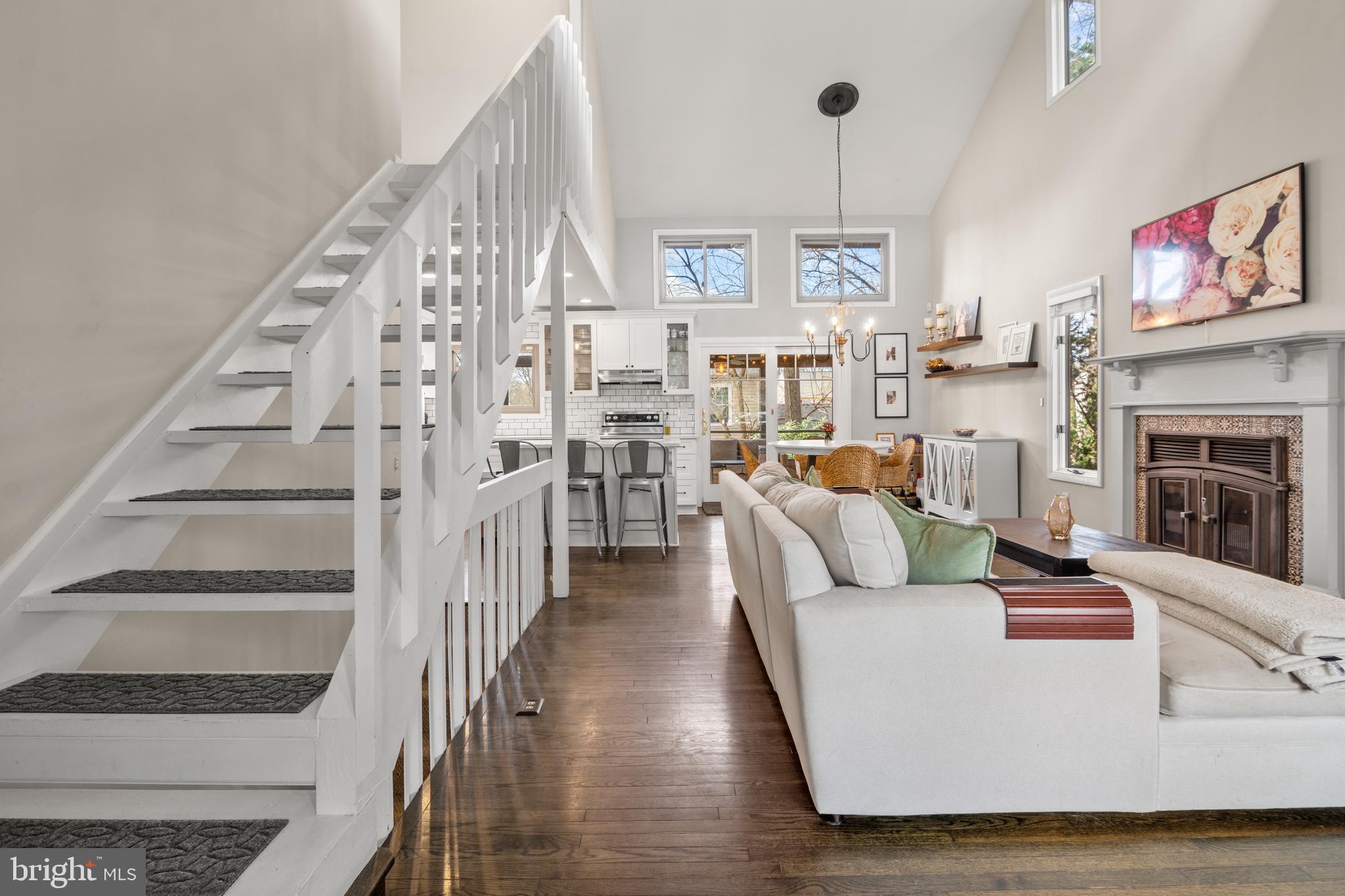 137 CLARENCE AVENUE