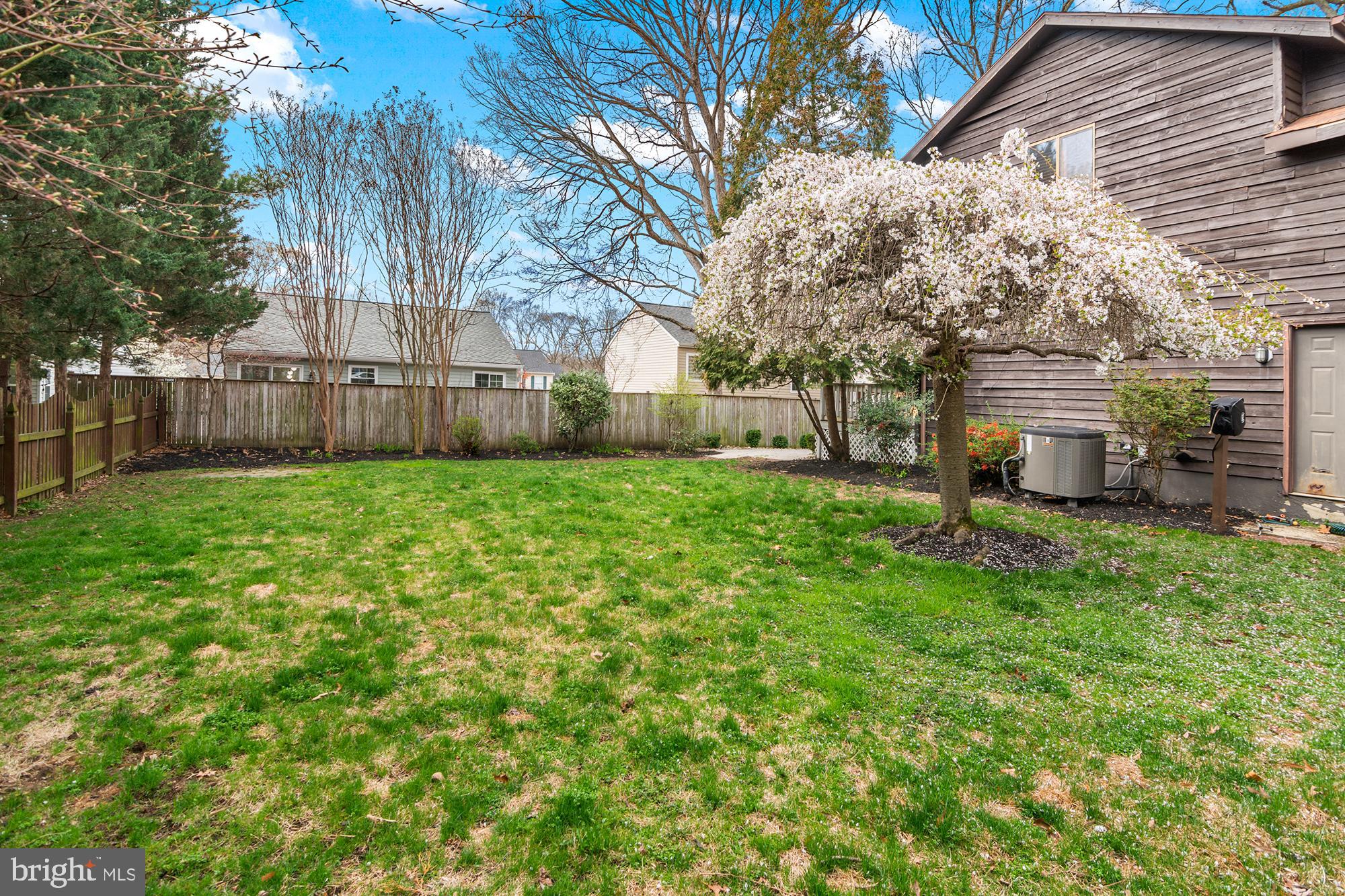 SABRINA PARK - Residential