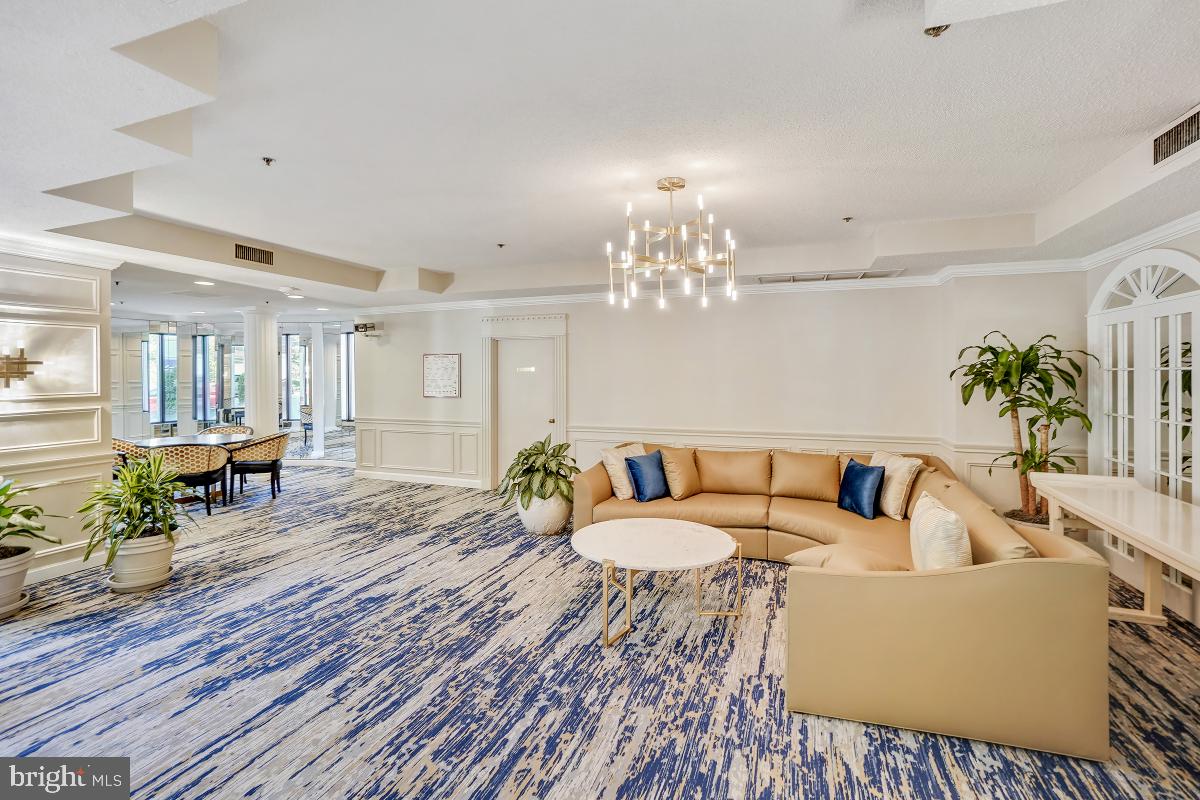 LEISURE WORLD - Residential