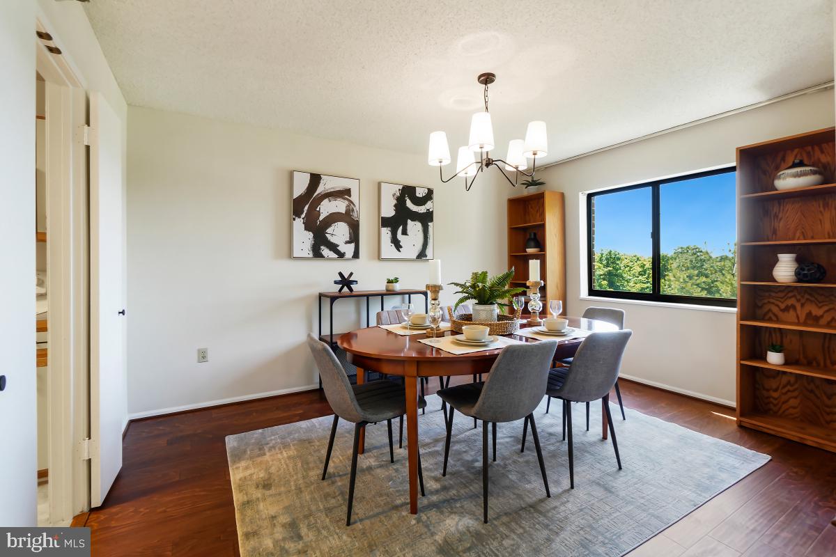 LEISURE WORLD - Residential