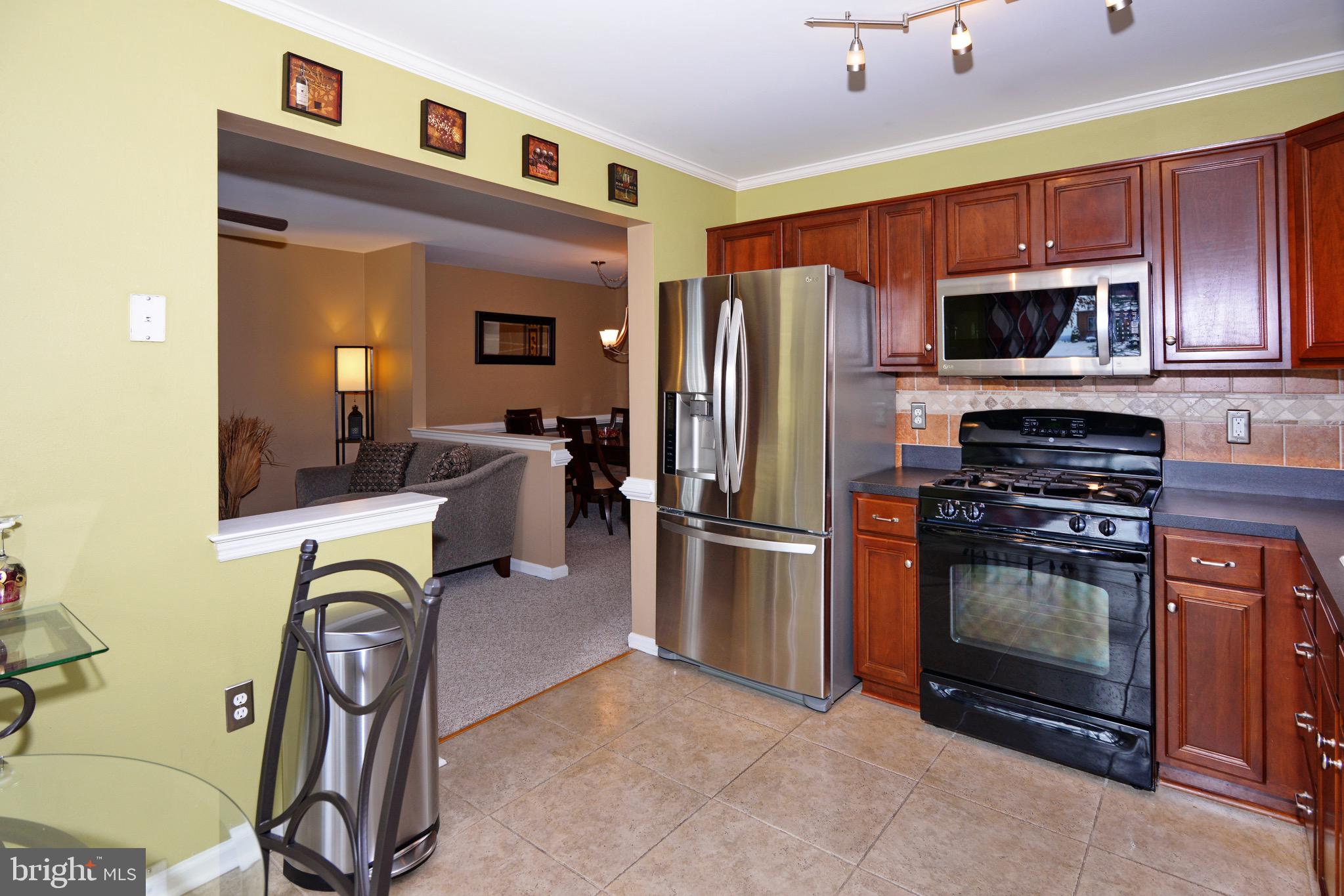 LINFIELD KNOLL - Residential