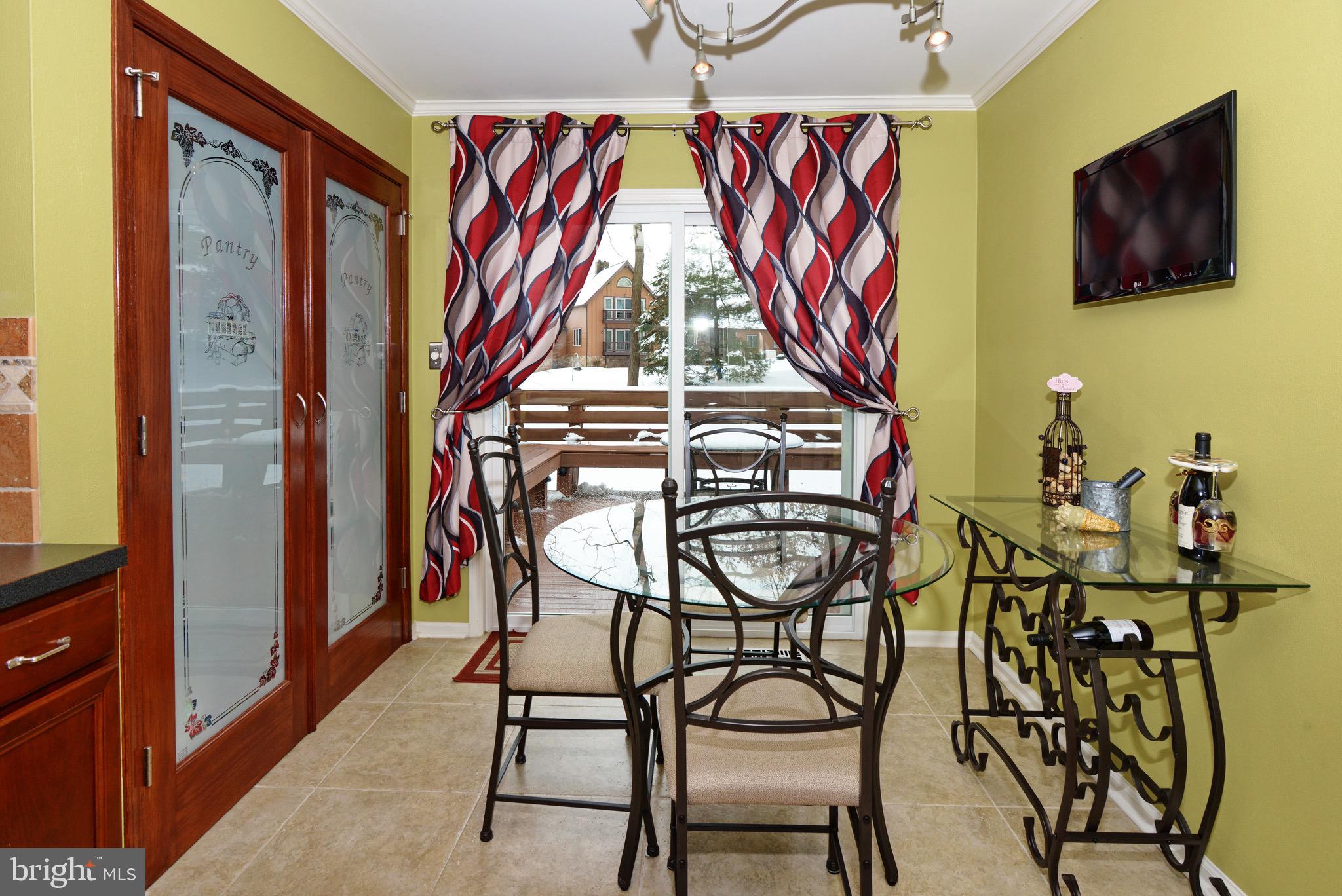 LINFIELD KNOLL - Residential