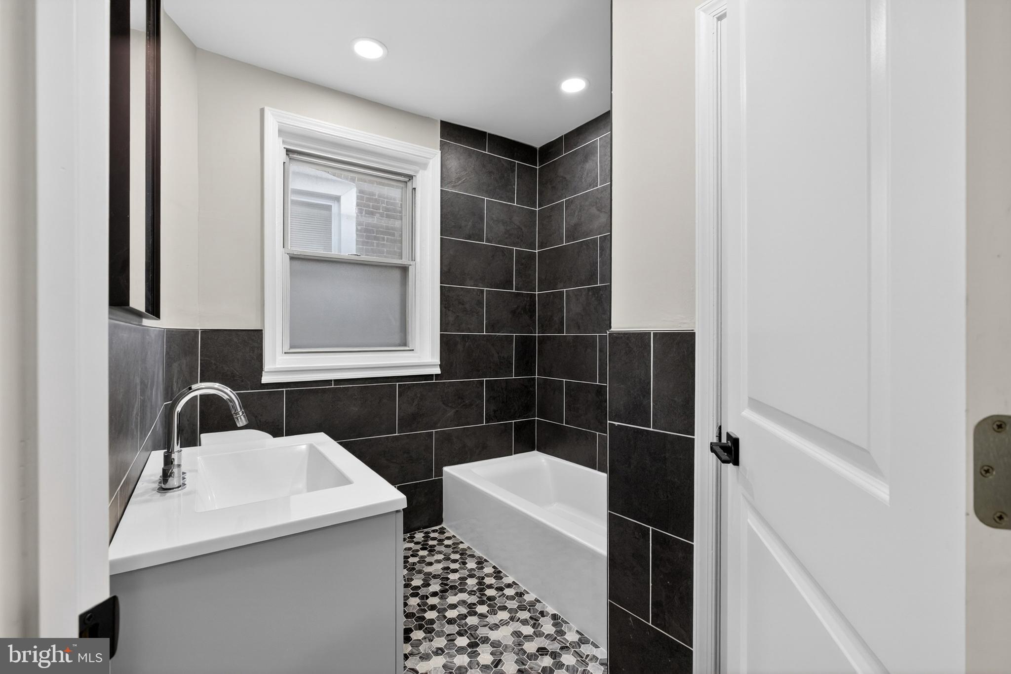 COBBS CREEK - Residential