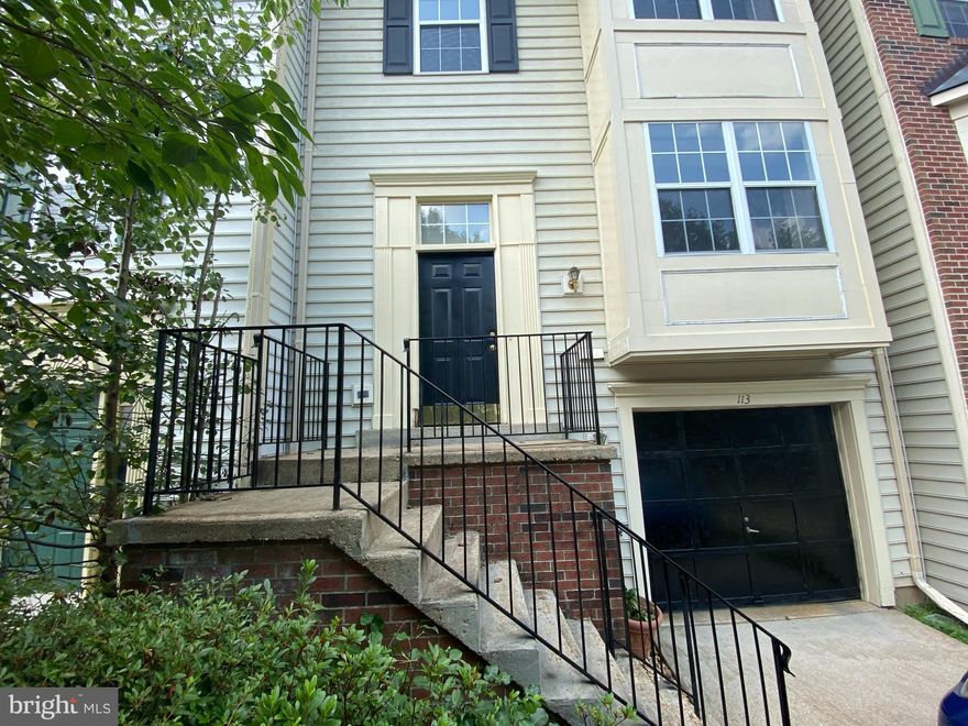 Introducing a three-level Townhome in The Vistas of Park Ridge. This home features a finished interior, attached garage, spacious primary suite with vaulted ceilings, ceramic tile kitchen, and a separate dining room.

*Please note, the listing photos were taken prior to the most recent tenant's occupancy.

Housing Choice Vouchers Accepted.
$125 Leasing Fee. One time due with Move in Funds.
Resident Benefits Package $25/month
Pets are considered on a case-by-case basis. Non-Refundable Pet Fee Due at Move-In. $450 Per Pet.